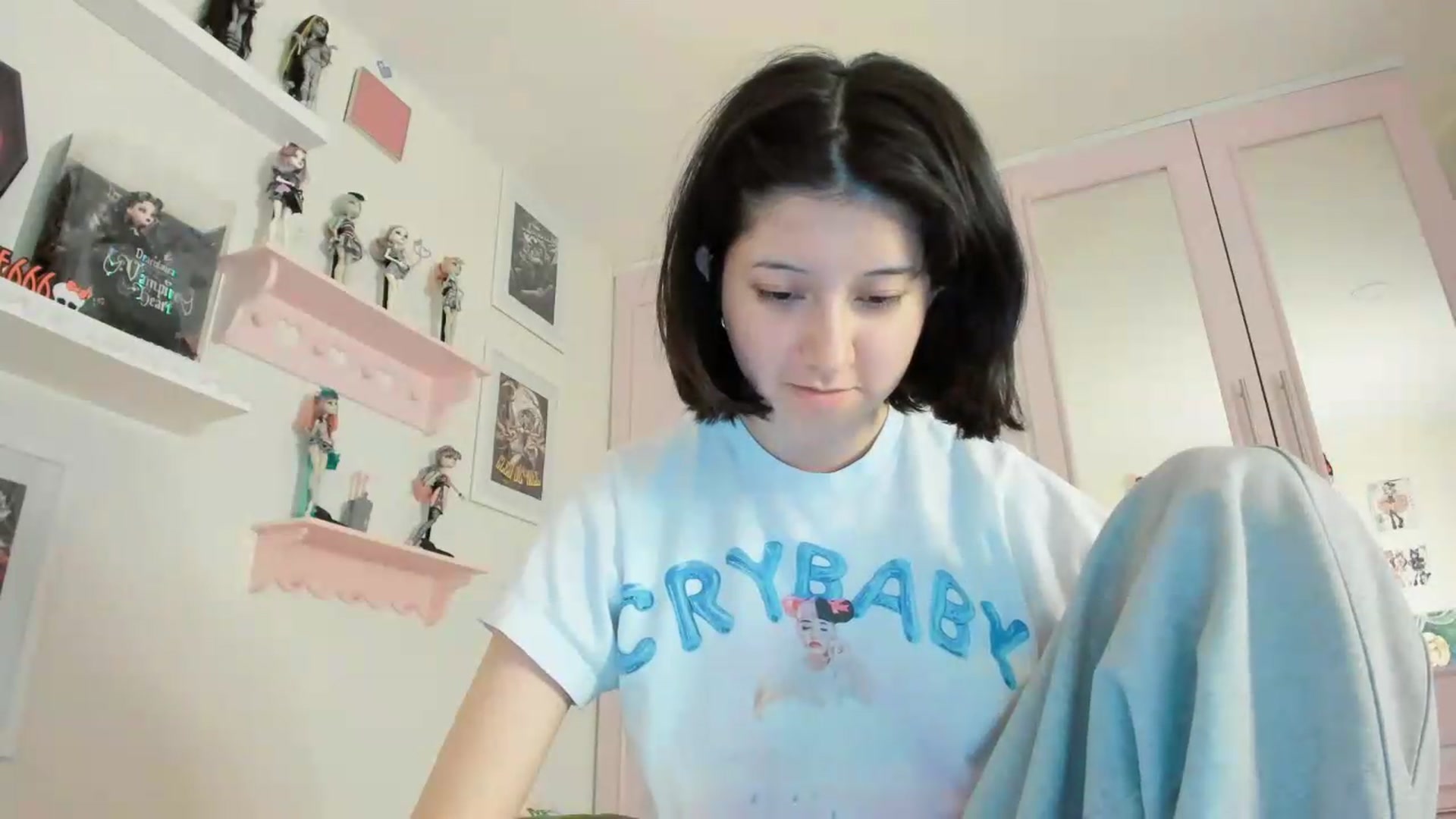 Gallery image thumbnail from Cherrycute666's myfreecams stream on, 06/28/2026, 07:17 image 19 of 20