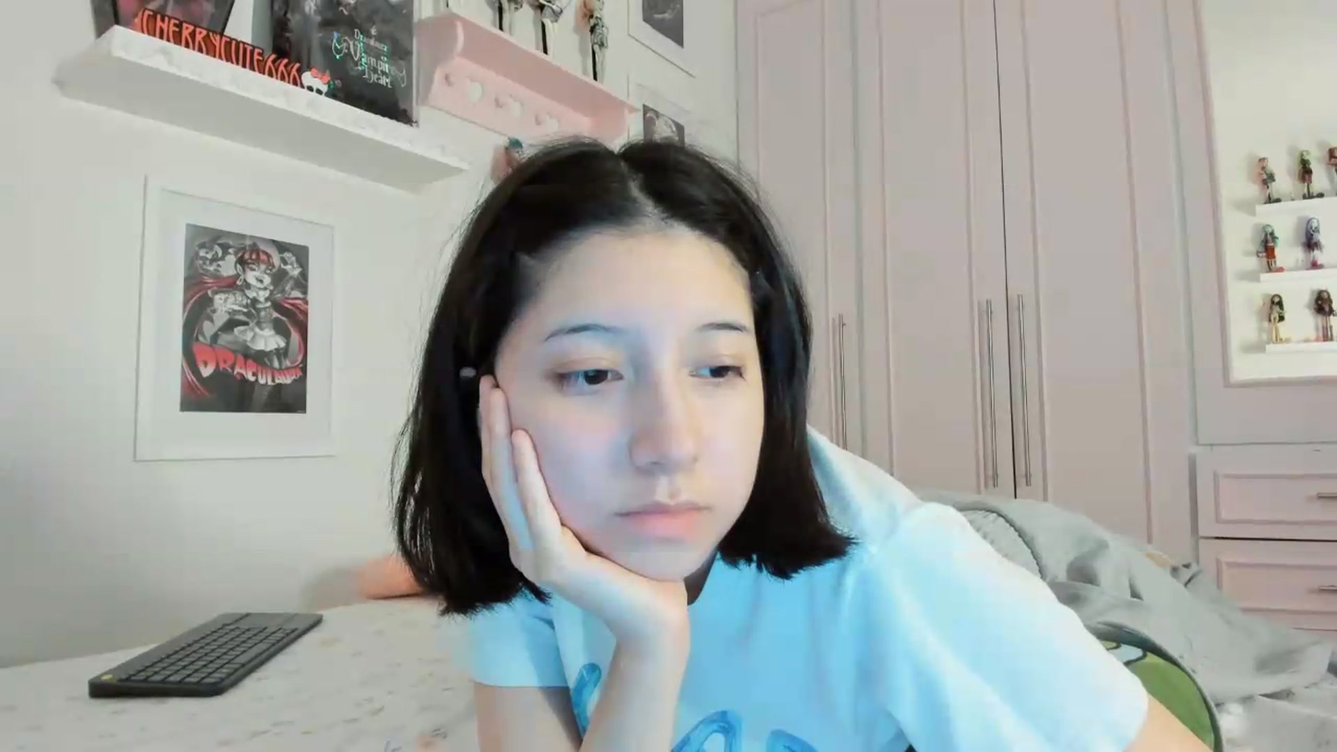 Gallery image thumbnail from Cherrycute666's myfreecams stream on, 06/28/2026, 07:17 image 20 of 20