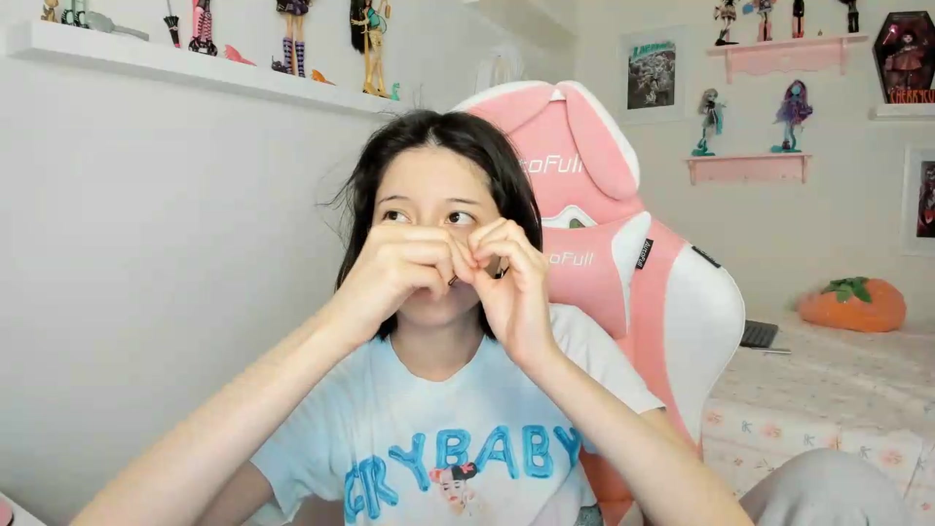 Gallery image thumbnail from Cherrycute666's myfreecams stream on, 06/28/2026, 07:17 image 8 of 20