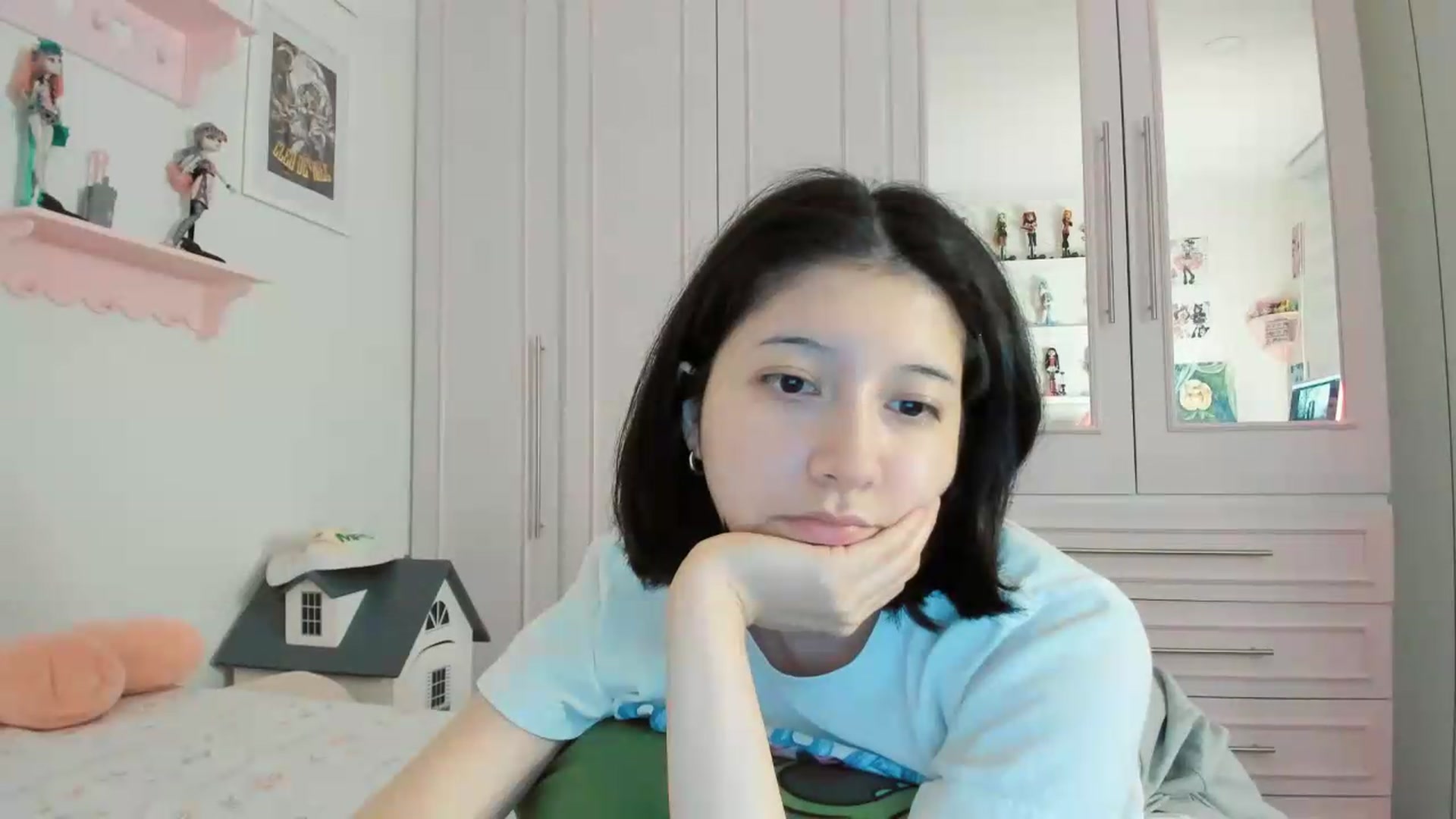 Gallery image thumbnail from Cherrycute666's myfreecams stream on, 06/28/2026, 09:56 image 19 of 20