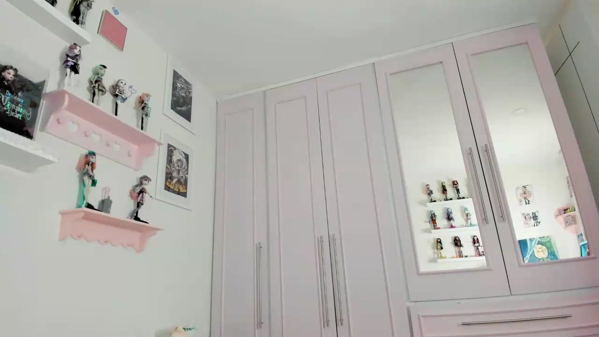 Gallery image thumbnail from Cherrycute666's myfreecams stream on, 06/28/2026, 10:30 image 9 of 20