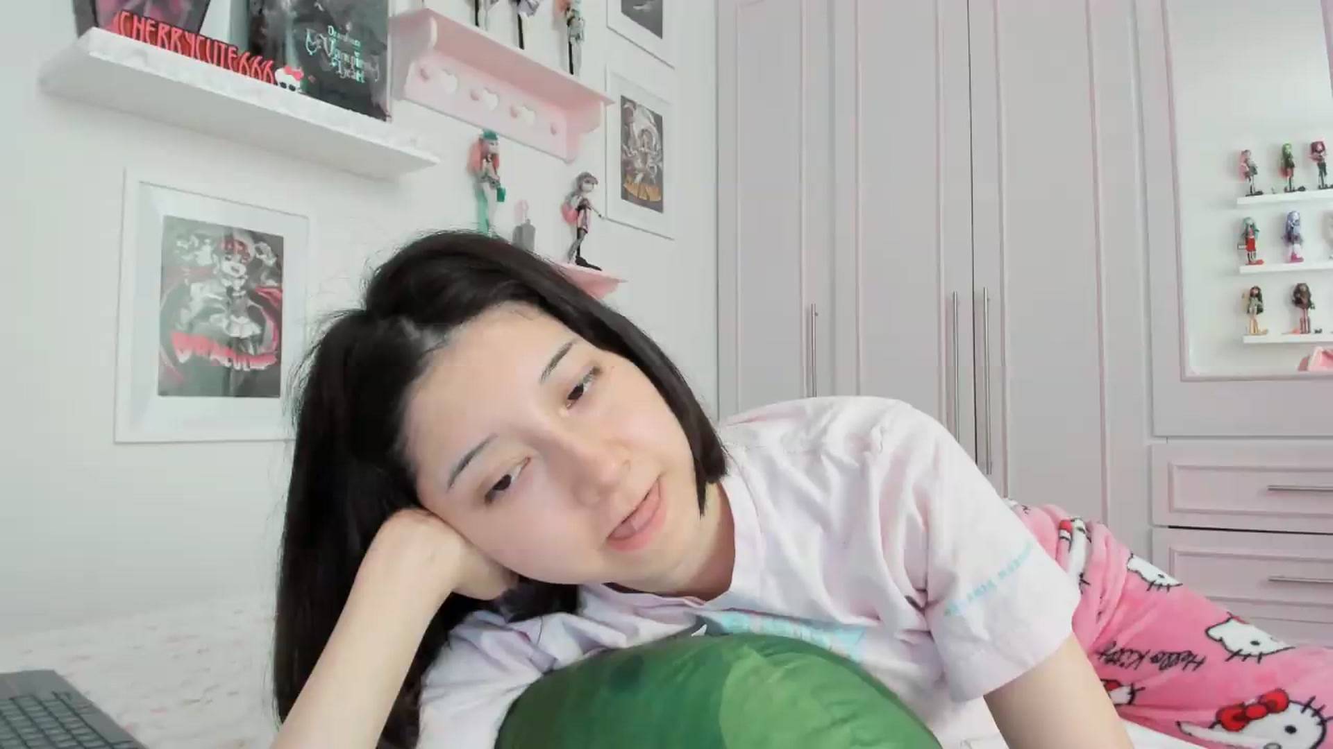 Gallery image thumbnail from Cherrycute666's myfreecams stream on, 07/01/2026, 23:27 image 8 of 20