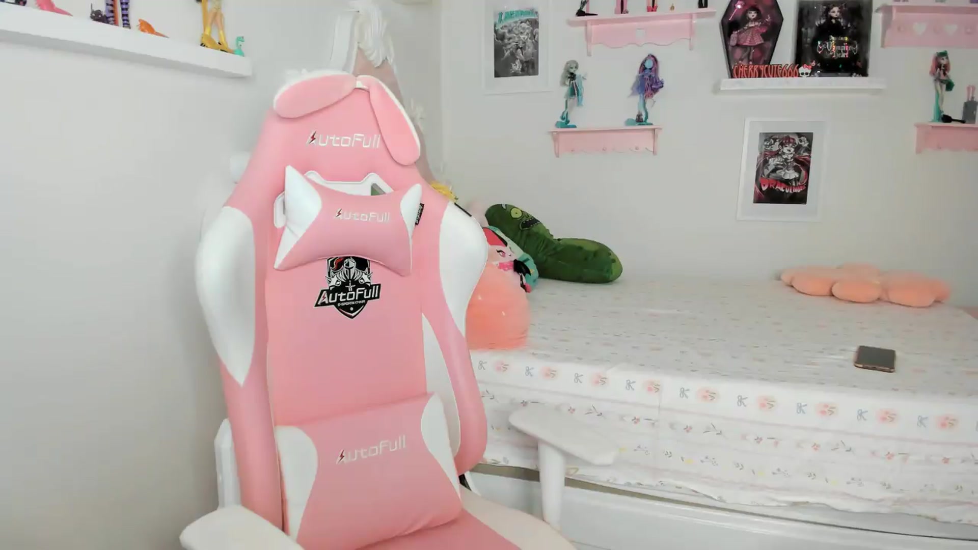 Gallery image thumbnail from Cherrycute666's myfreecams stream on, 07/02/2026, 04:23 image 8 of 20