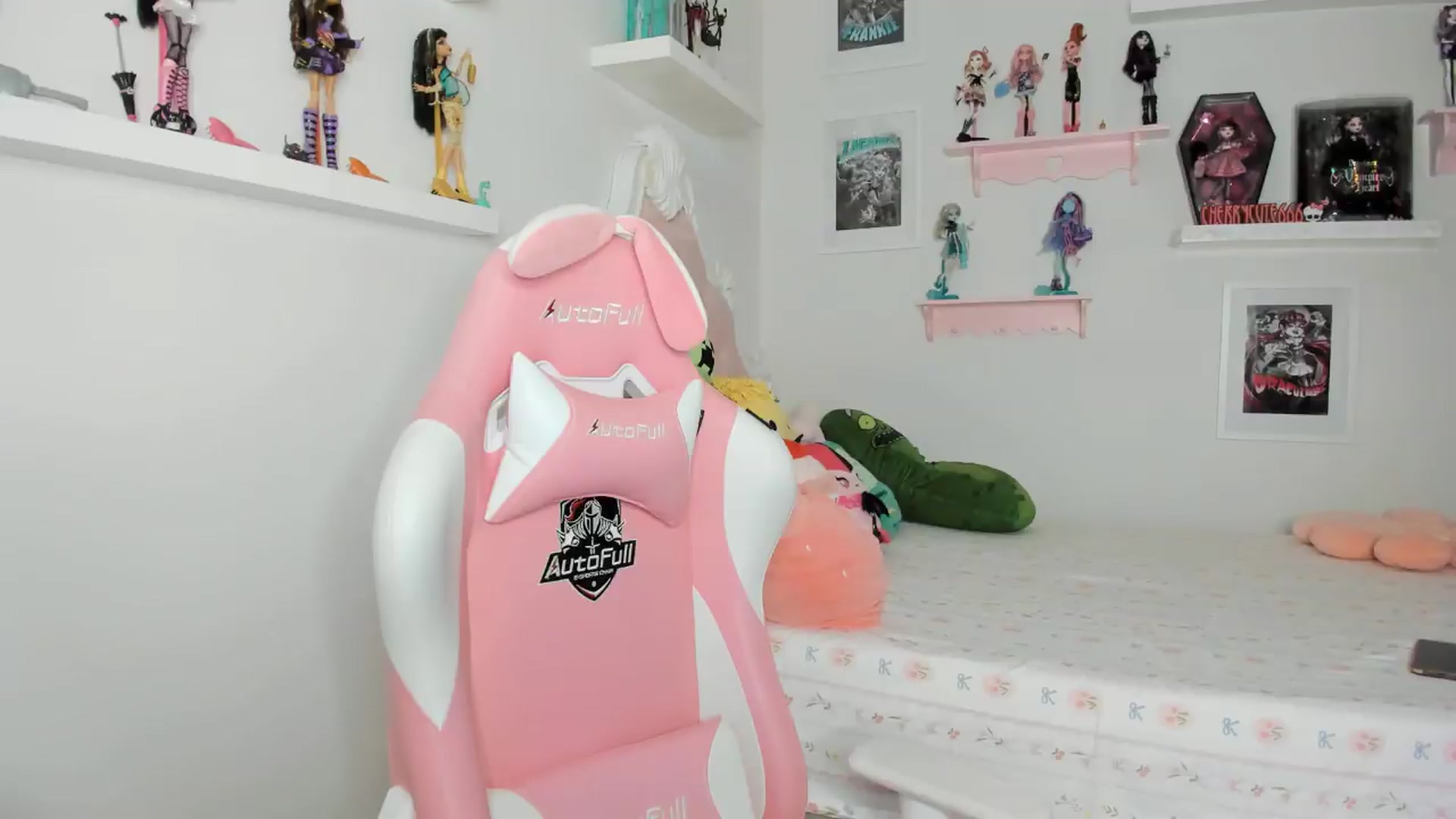Gallery image thumbnail from Cherrycute666's myfreecams stream on, 07/02/2026, 04:23 image 11 of 20