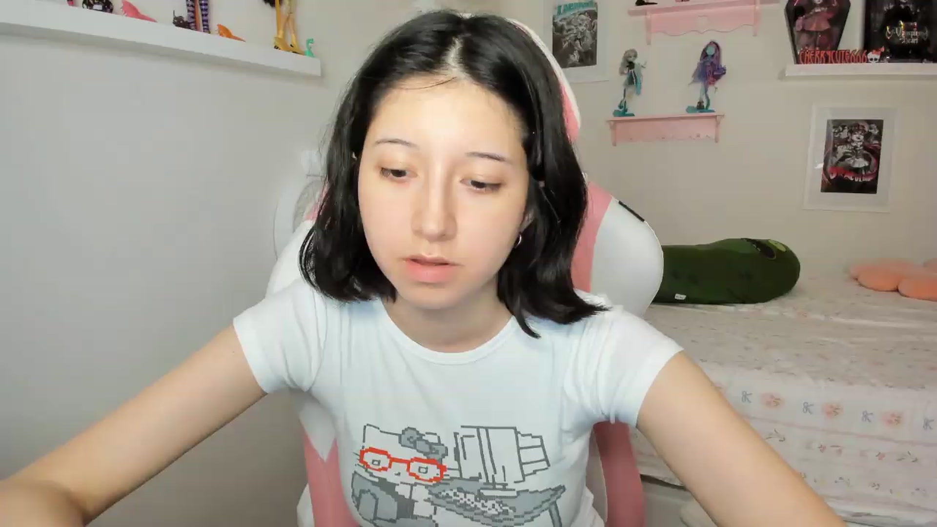 Gallery image thumbnail from Cherrycute666's myfreecams stream on, 07/03/2026, 03:24 image 8 of 20
