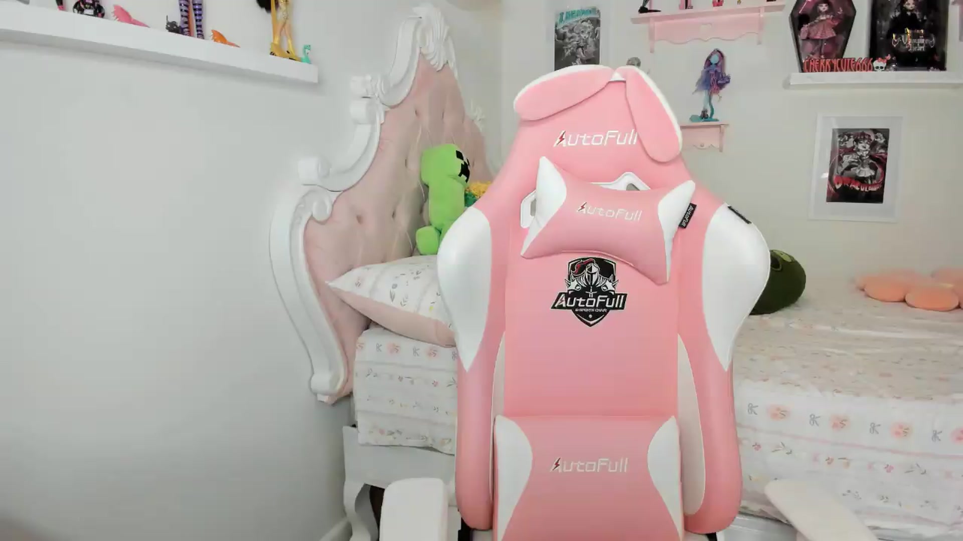 Gallery image thumbnail from Cherrycute666's myfreecams stream on, 07/03/2026, 03:24 image 4 of 20
