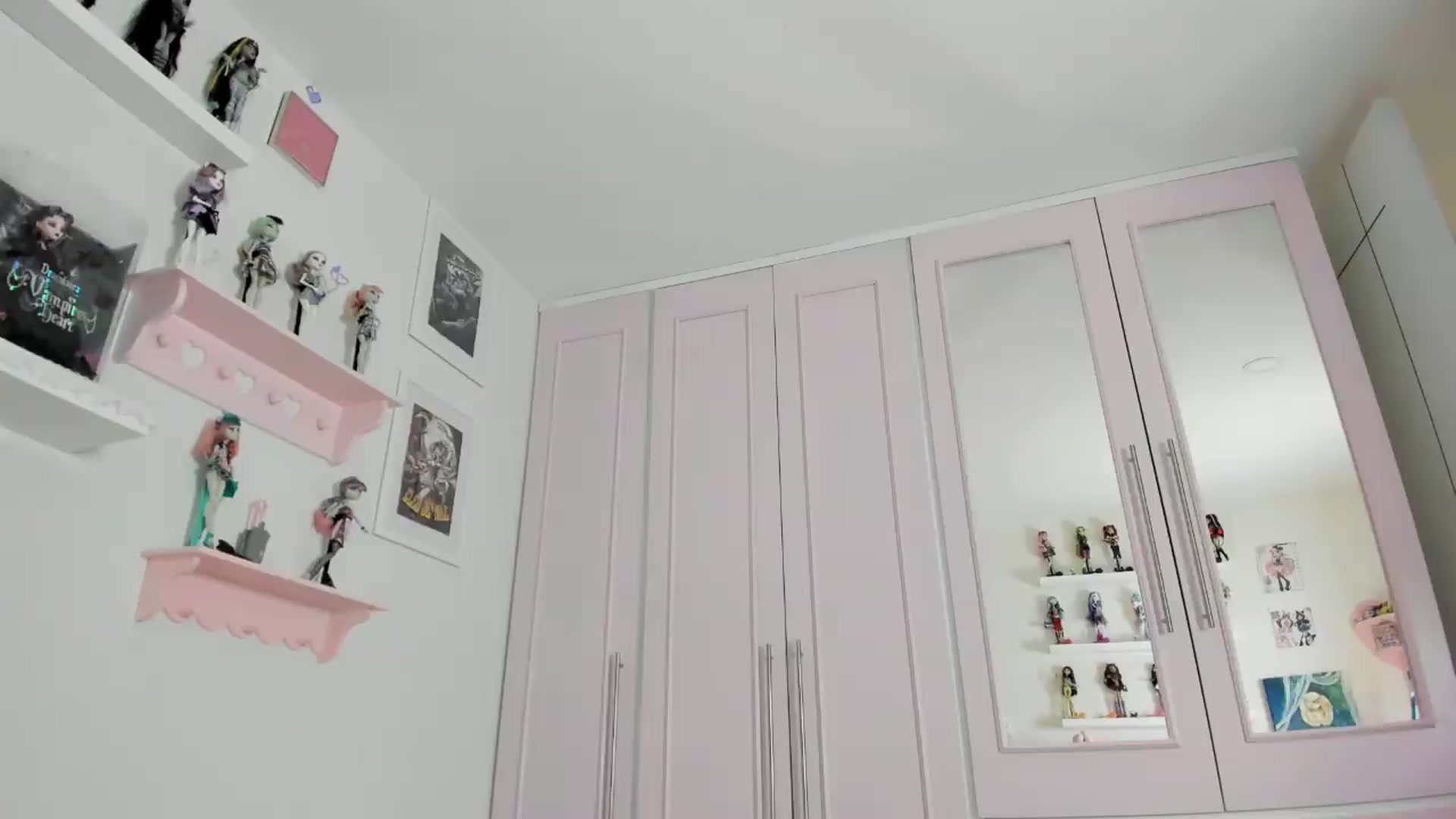 Gallery image thumbnail from Cherrycute666's myfreecams stream on, 07/03/2026, 07:34 image 1 of 20