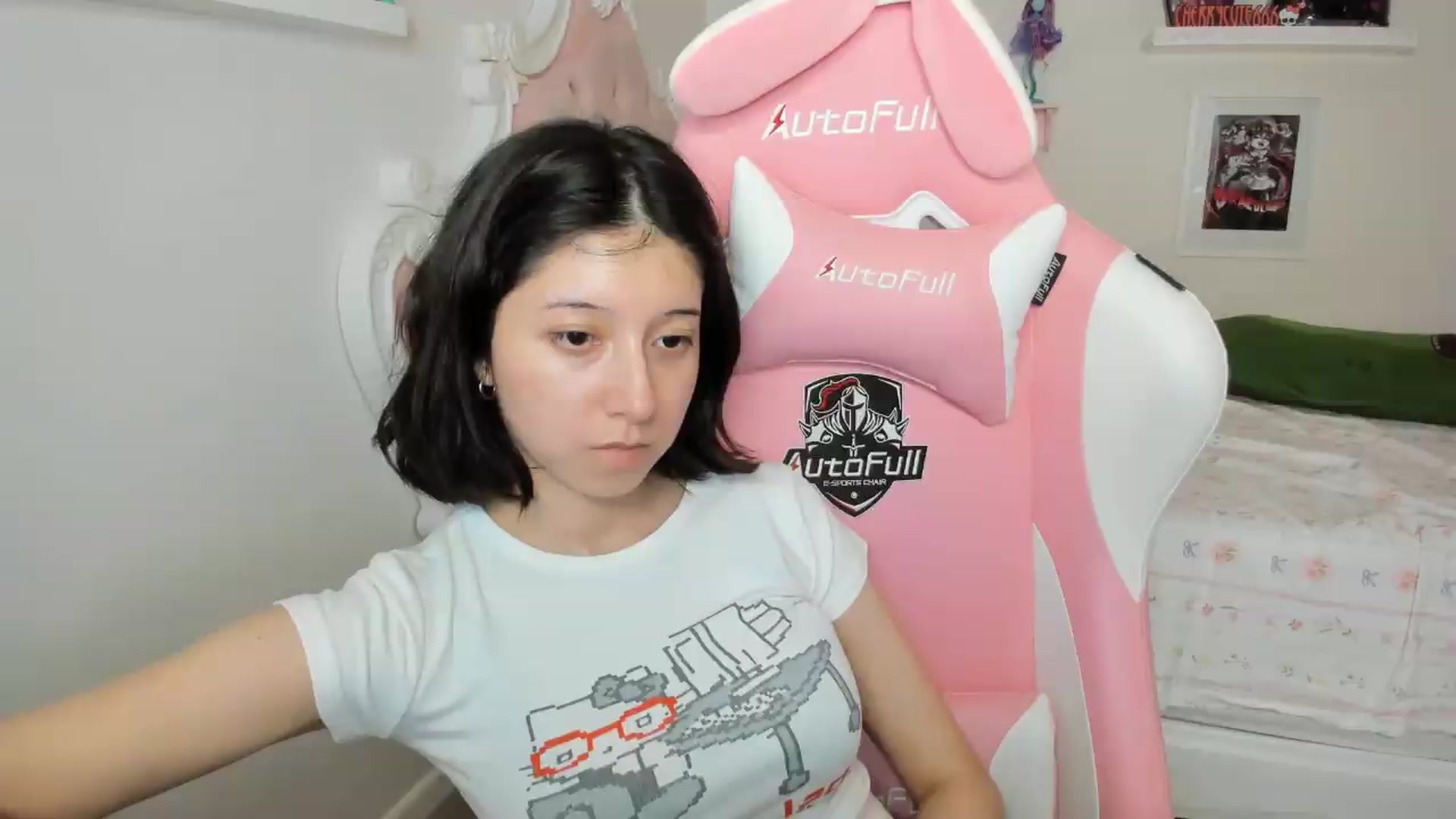 Gallery image thumbnail from Cherrycute666's myfreecams stream on, 07/03/2026, 08:05 image 7 of 20