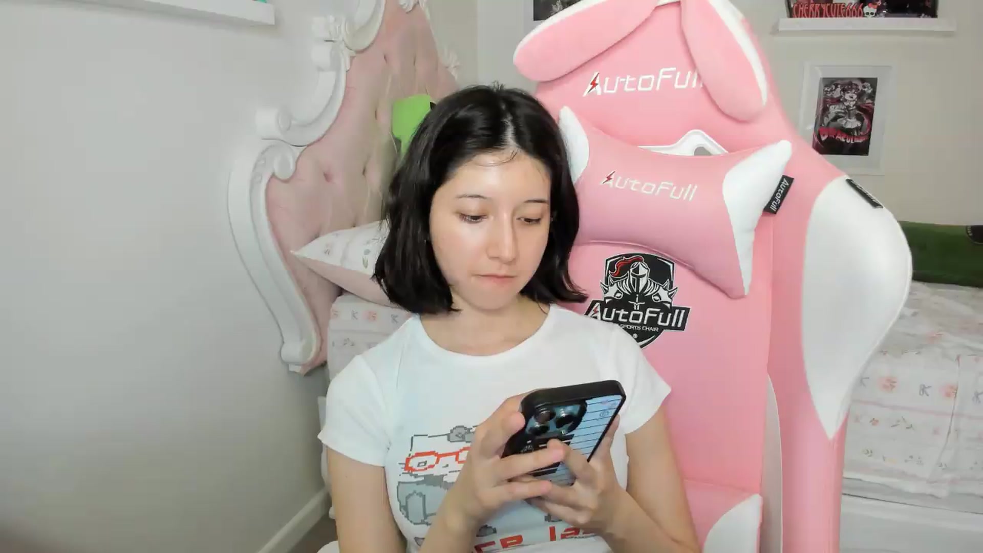 Gallery image thumbnail from Cherrycute666's myfreecams stream on, 07/03/2026, 08:05 image 10 of 20