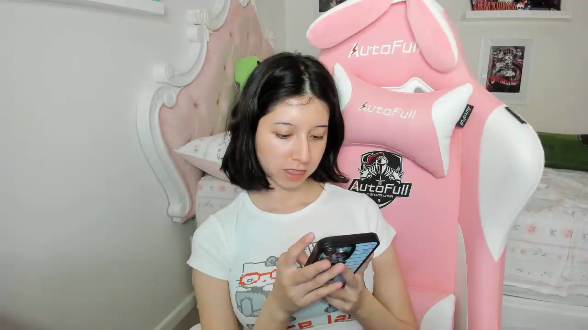 Gallery image thumbnail from Cherrycute666's myfreecams stream on, 07/03/2026, 08:05 image 13 of 20