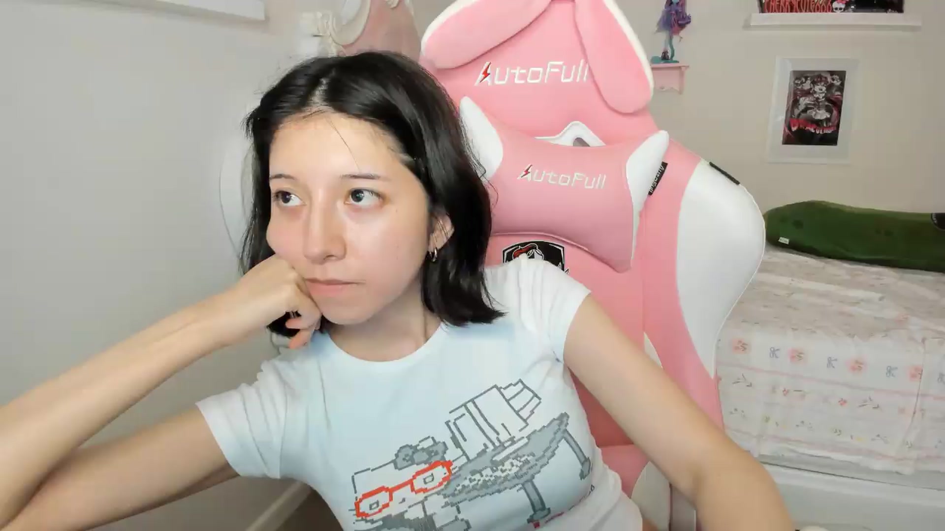 Gallery image thumbnail from Cherrycute666's myfreecams stream on, 07/03/2026, 08:05 image 5 of 20