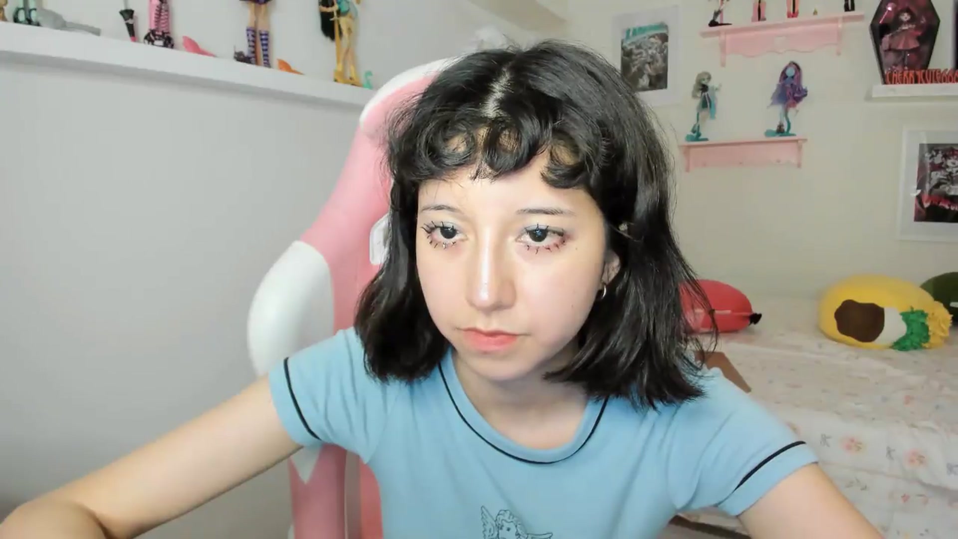 Gallery image thumbnail from Cherrycute666's myfreecams stream on, 07/04/2026, 02:59 image 11 of 20