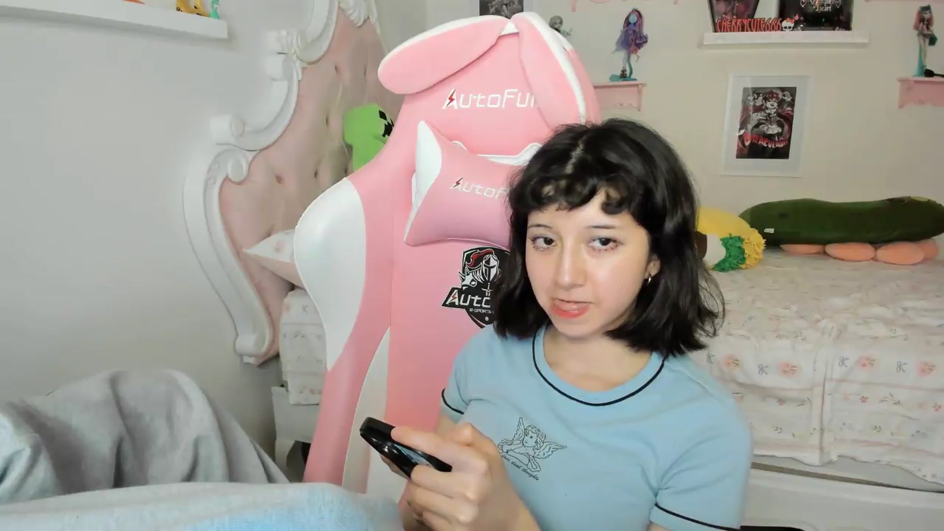 Gallery image thumbnail from Cherrycute666's myfreecams stream on, 07/04/2026, 02:59 image 13 of 20