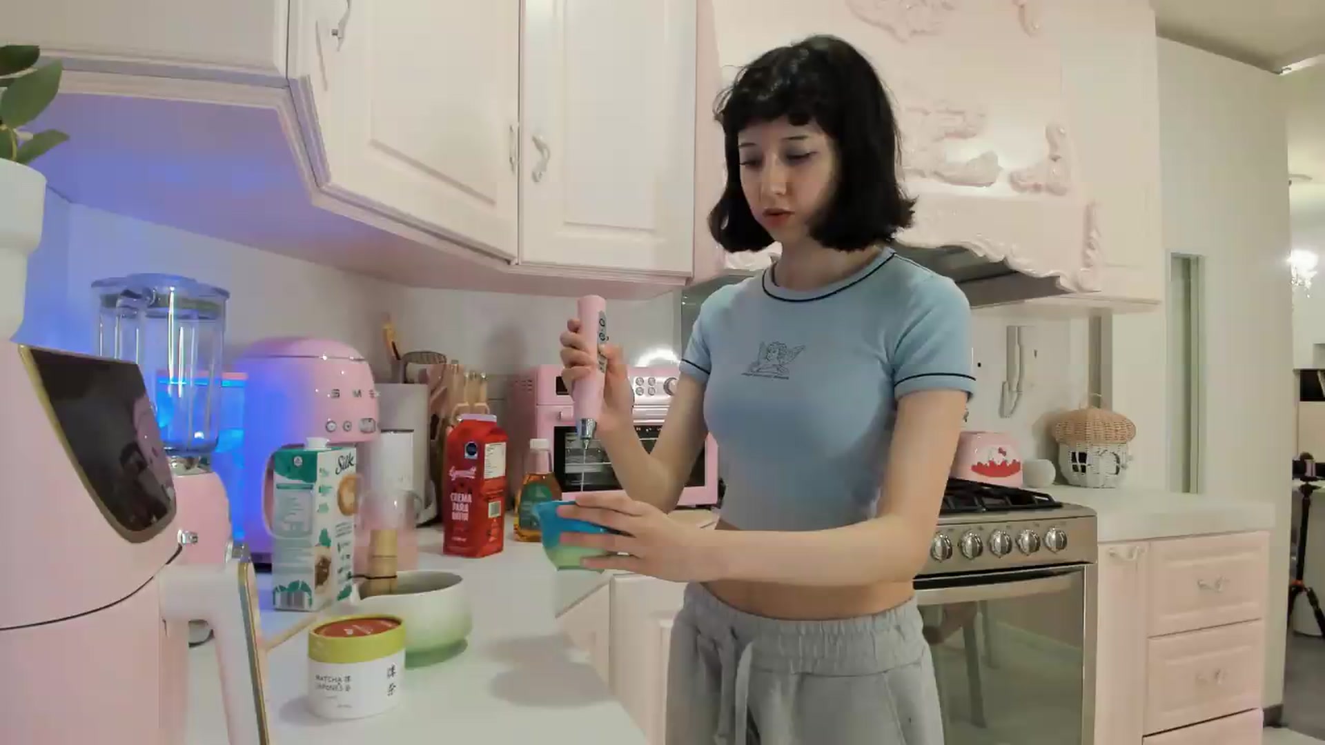 Gallery image thumbnail from Cherrycute666's myfreecams stream on, 07/04/2026, 07:16 image 2 of 20