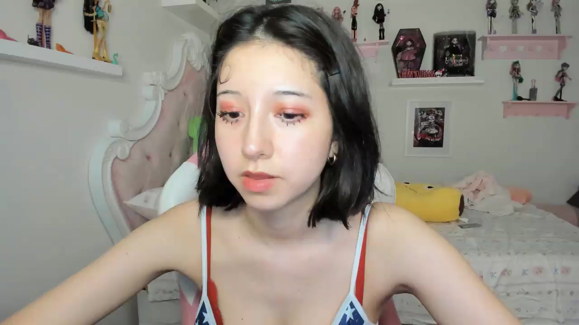 Gallery image thumbnail from Cherrycute666's myfreecams stream on, 07/05/2026, 04:29 image 17 of 20