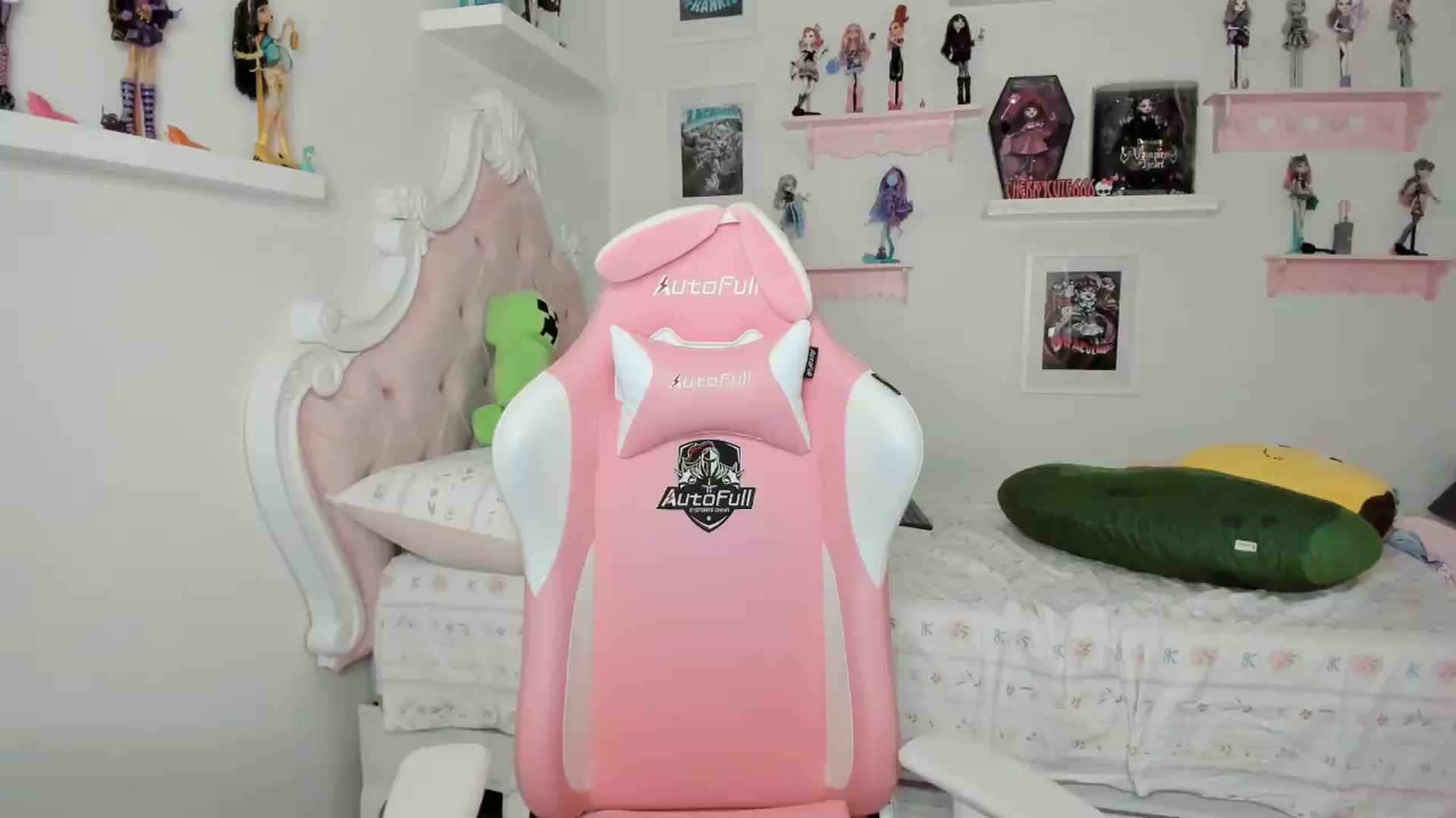 Gallery image thumbnail from Cherrycute666's myfreecams stream on, 07/05/2026, 08:15 image 1 of 20