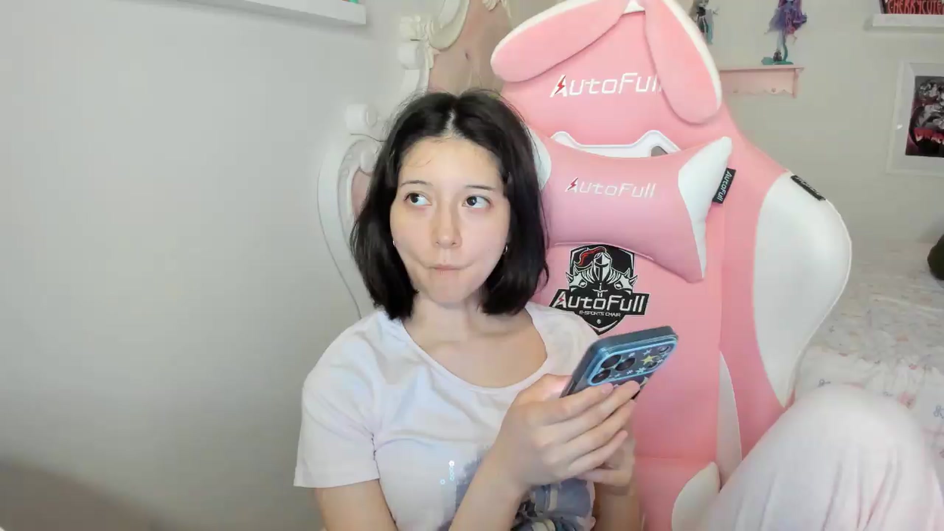 Gallery image thumbnail from Cherrycute666's myfreecams stream on, 07/06/2026, 06:18 image 2 of 20