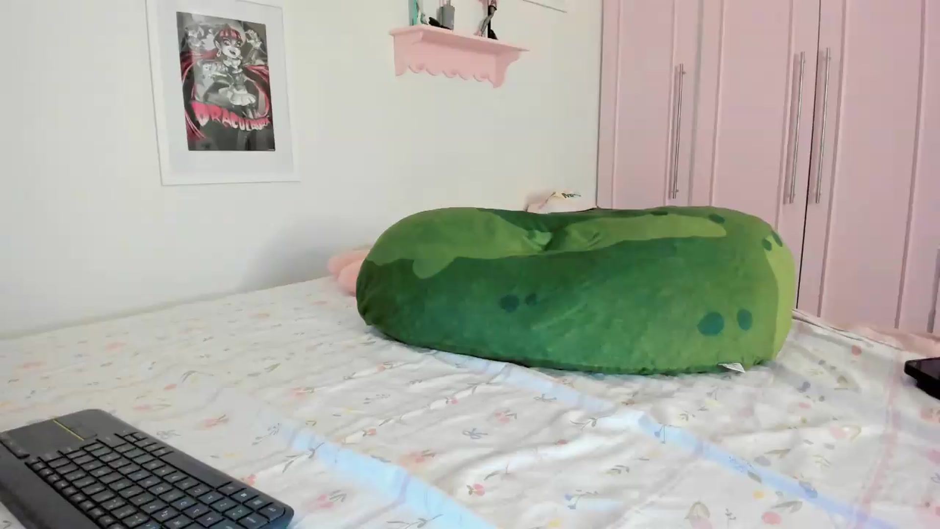 Gallery image thumbnail from Cherrycute666's myfreecams stream on, 07/06/2026, 07:18 image 16 of 20