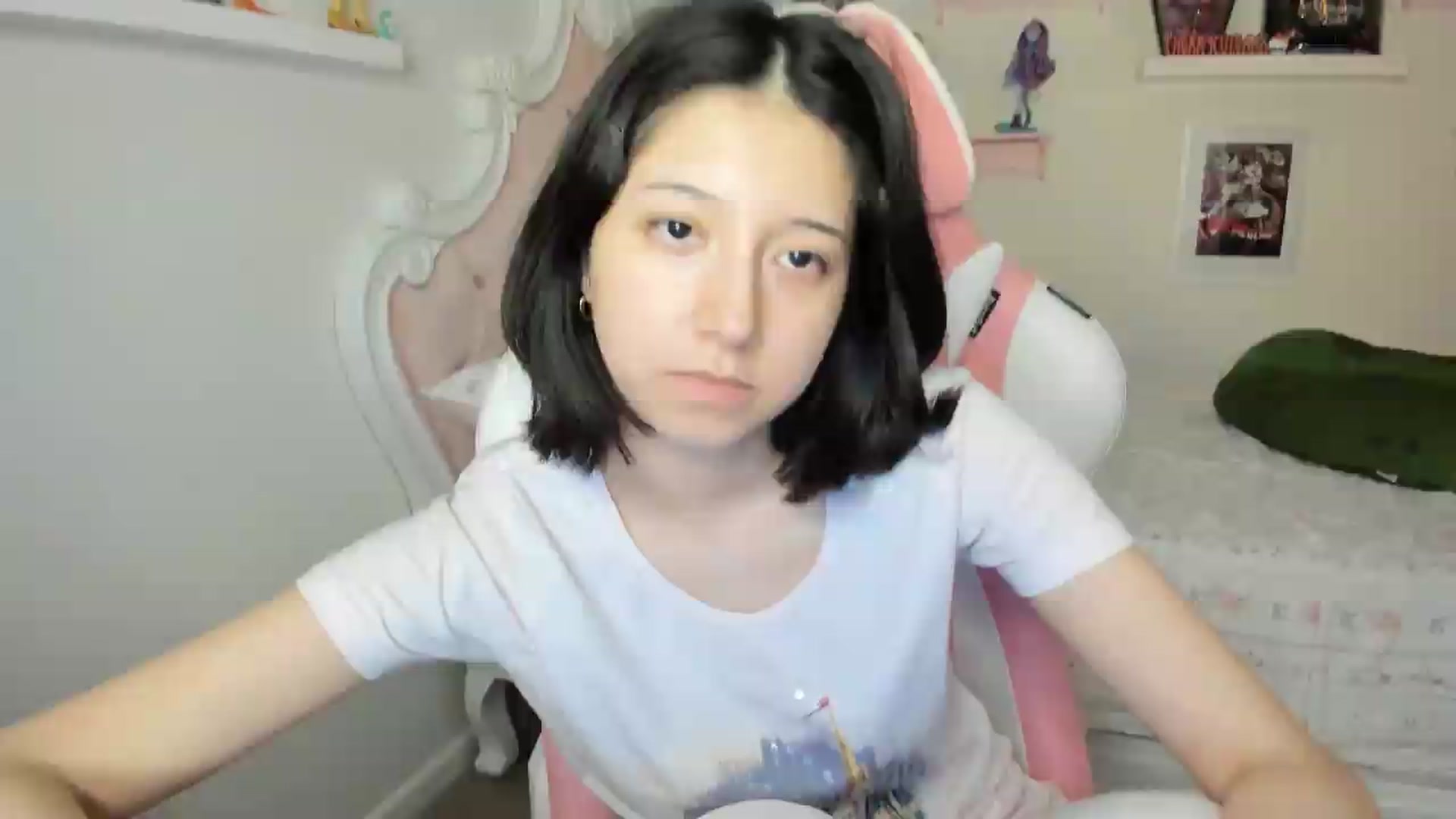 Gallery image thumbnail from Cherrycute666's myfreecams stream on, 07/06/2026, 07:18 image 6 of 20