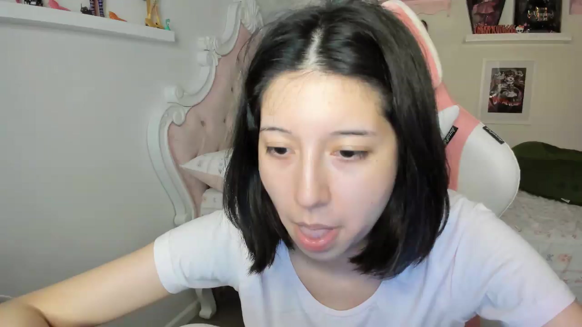 Gallery image thumbnail from Cherrycute666's myfreecams stream on, 07/06/2026, 07:18 image 11 of 20
