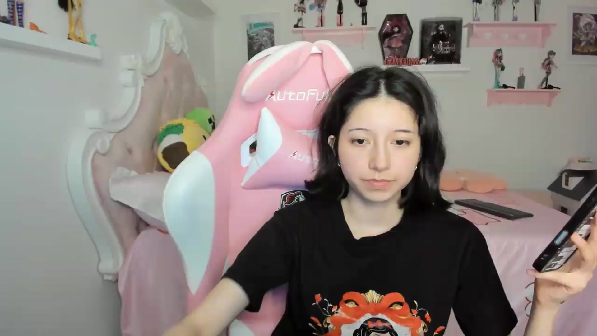 Gallery image thumbnail from Cherrycute666's myfreecams stream on, 07/07/2026, 06:01 image 3 of 20