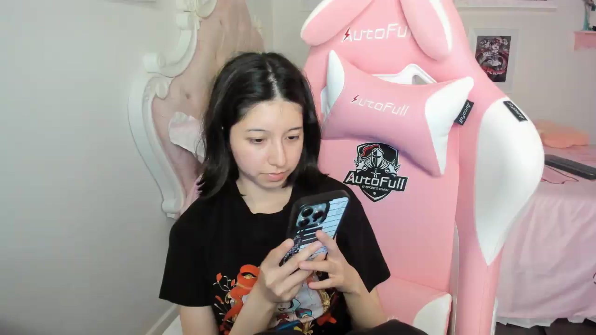 Gallery image thumbnail from Cherrycute666's myfreecams stream on, 07/07/2026, 06:01 image 7 of 20