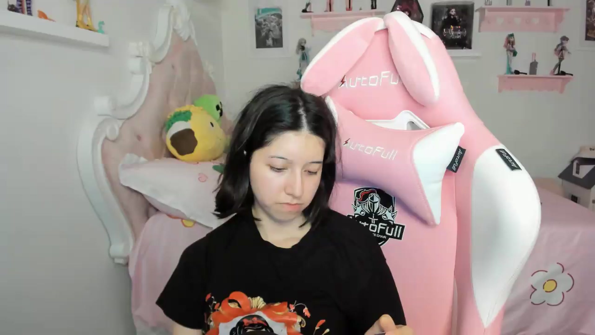 Gallery image thumbnail from Cherrycute666's myfreecams stream on, 07/07/2026, 06:01 image 14 of 20