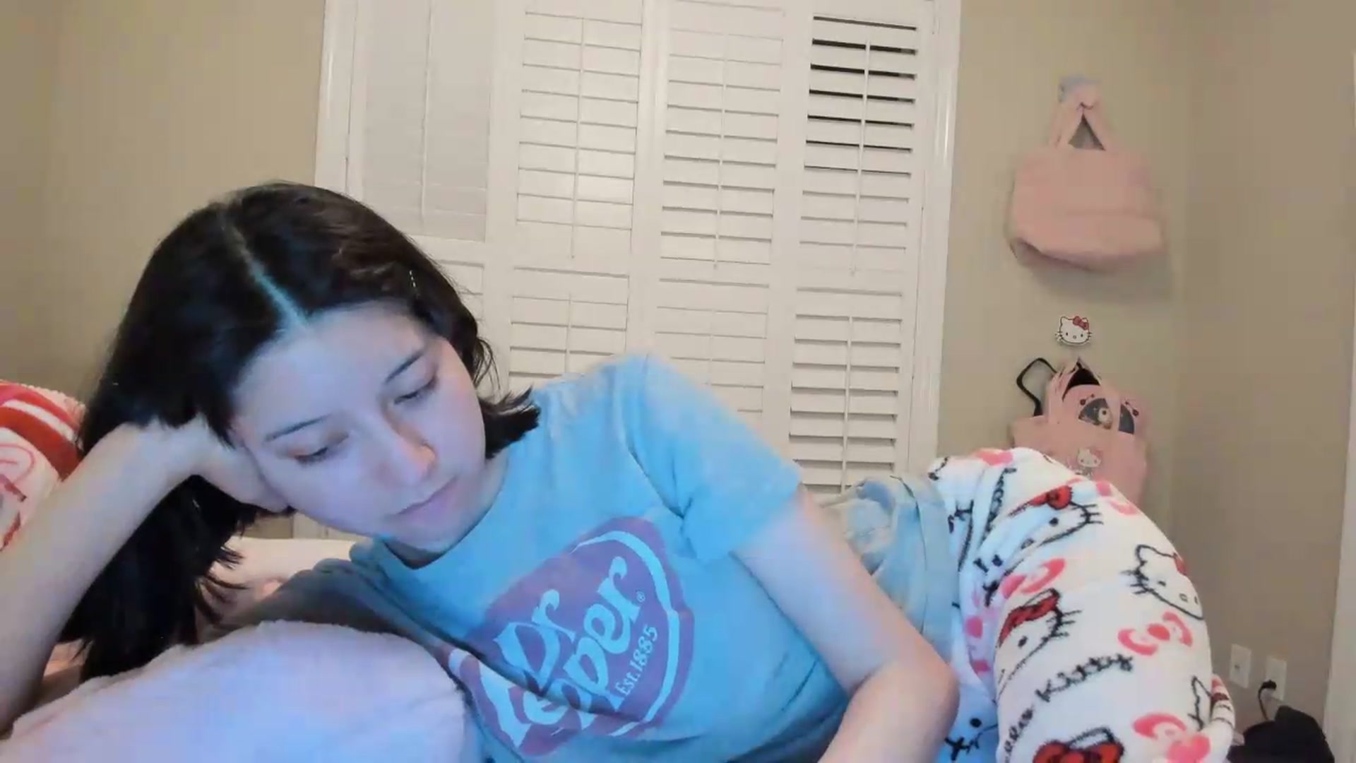 Gallery image thumbnail from Cherrycute666's myfreecams stream on, 07/11/2026, 07:04 image 18 of 20
