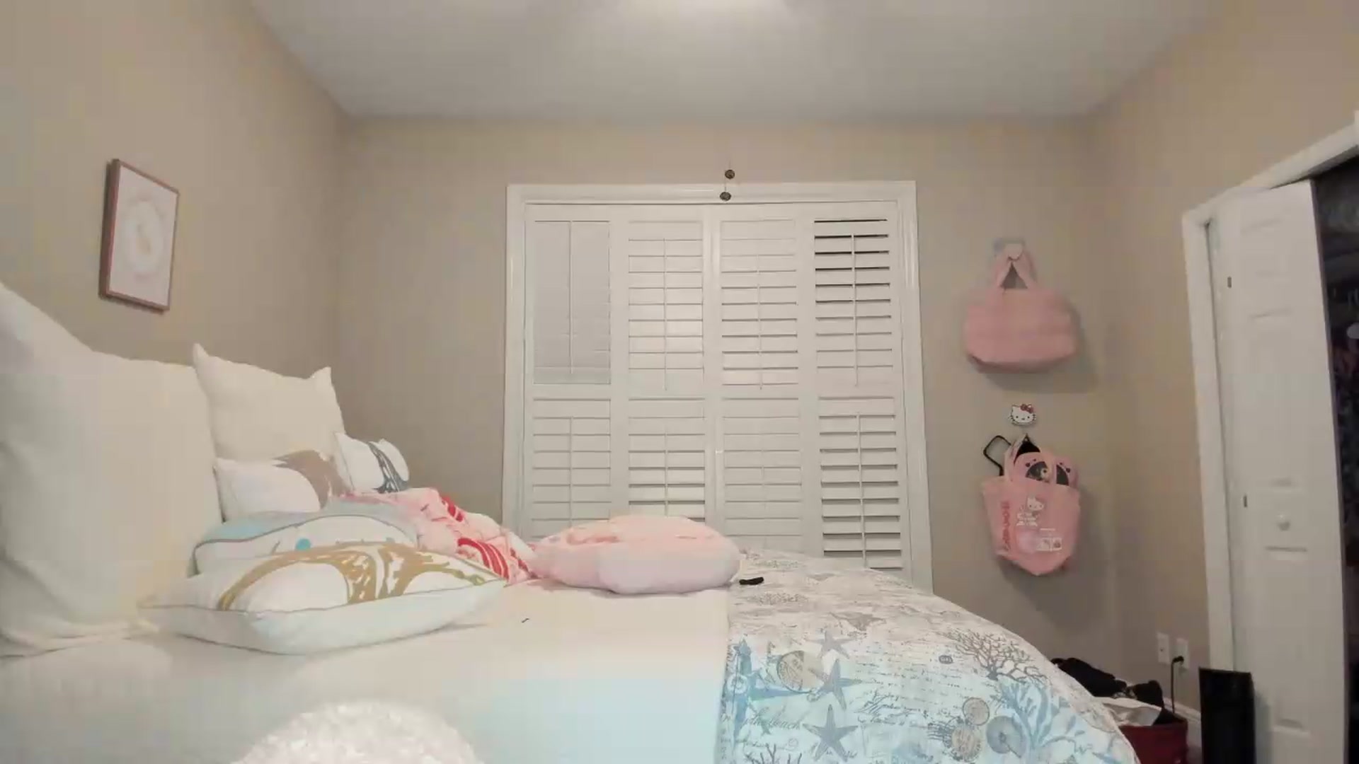 Gallery image thumbnail from Cherrycute666's myfreecams stream on, 07/12/2026, 06:35 image 11 of 20