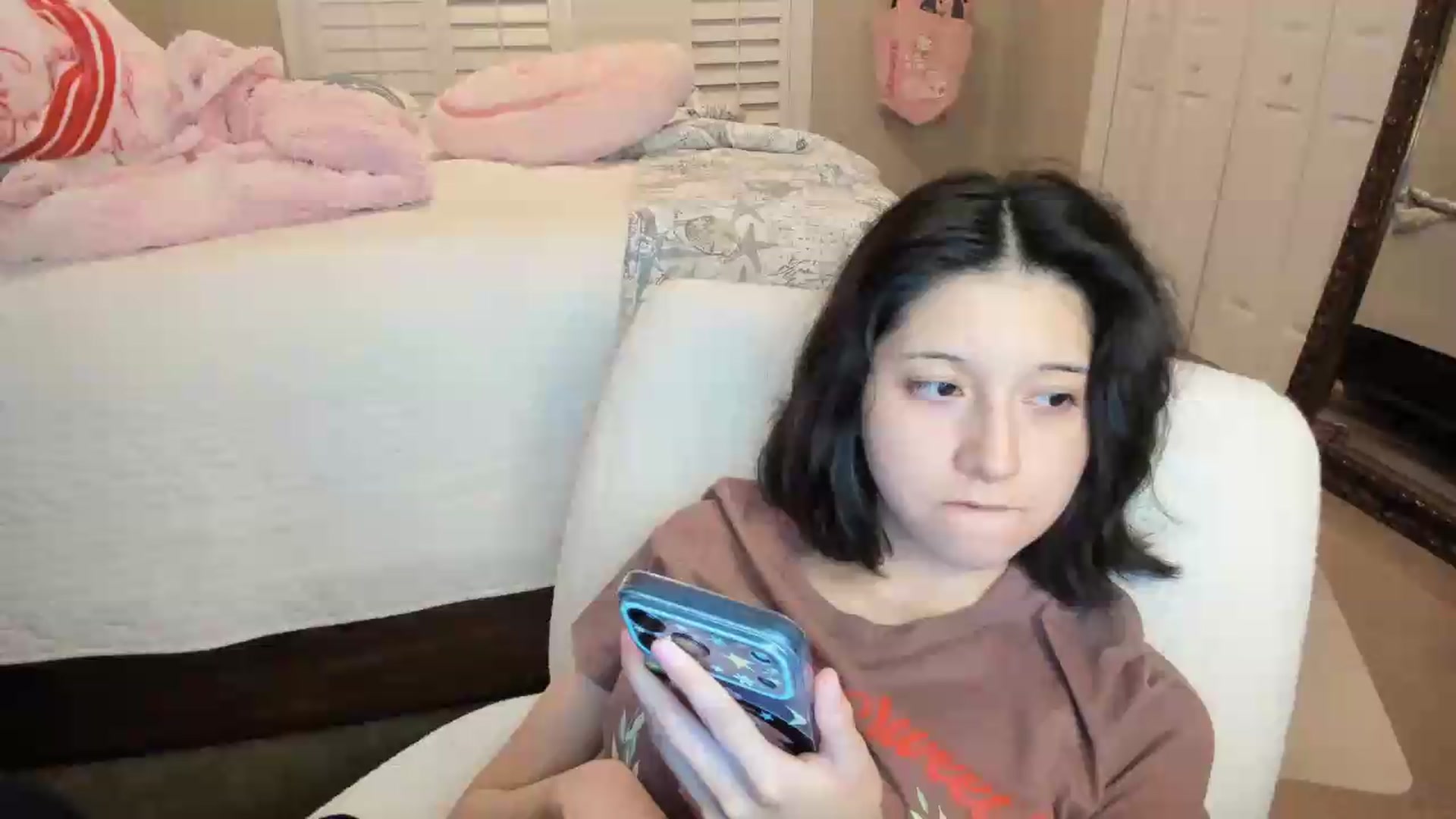 Gallery image thumbnail from Cherrycute666's myfreecams stream on, 07/14/2026, 07:38 image 20 of 20