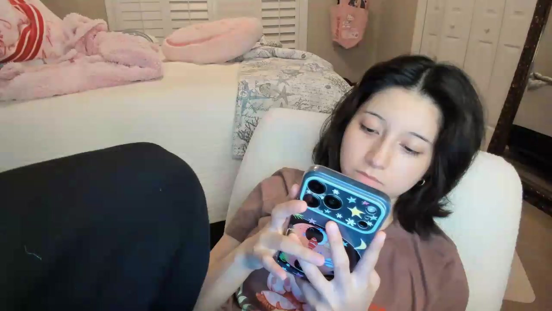 Gallery image thumbnail from Cherrycute666's myfreecams stream on, 07/14/2026, 07:38 image 19 of 20