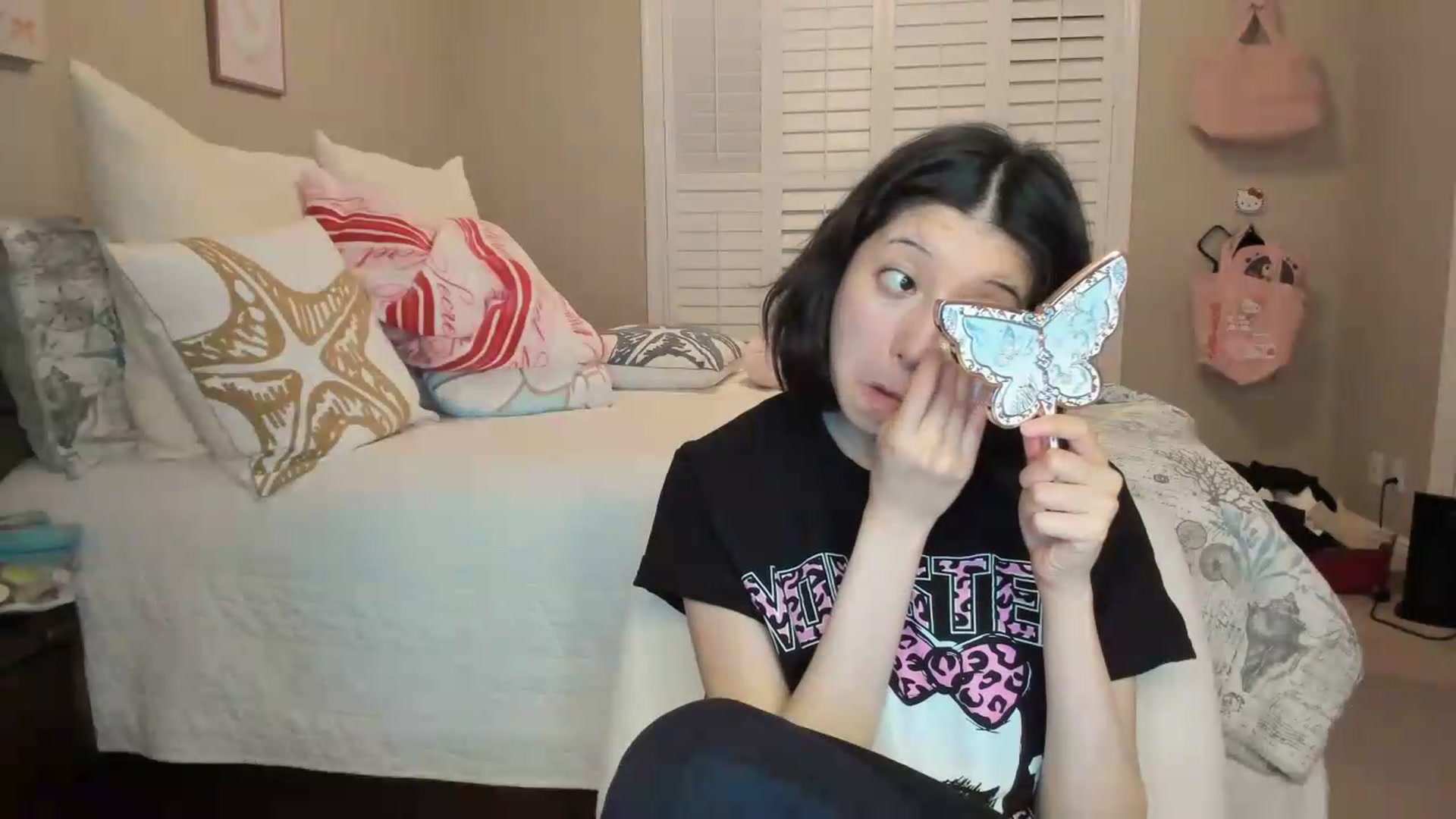 Gallery image thumbnail from Cherrycute666's myfreecams stream on, 07/14/2026, 07:38 image 6 of 20