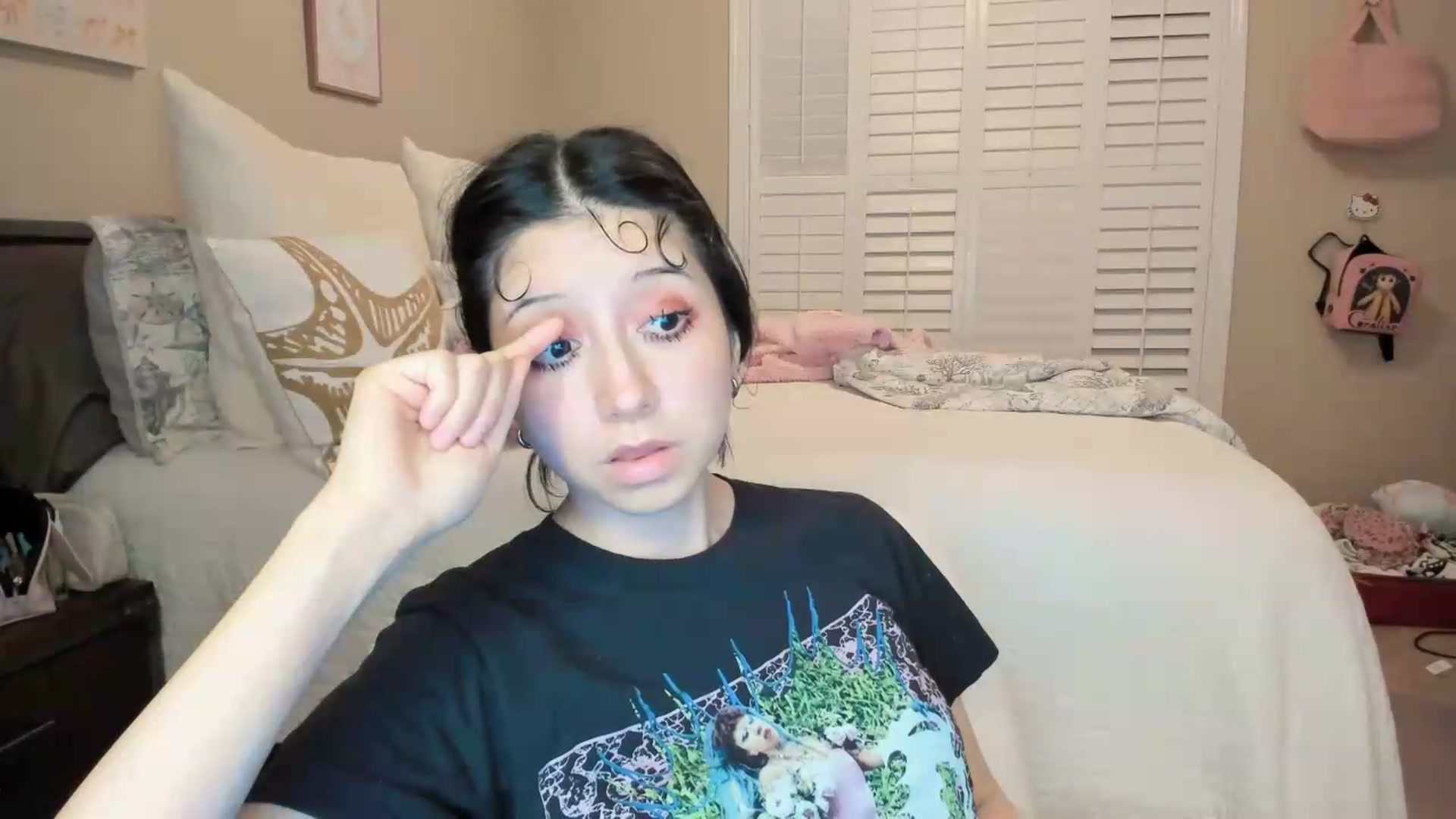 Gallery image thumbnail from Cherrycute666's myfreecams stream on, 07/16/2026, 02:49 image 8 of 20