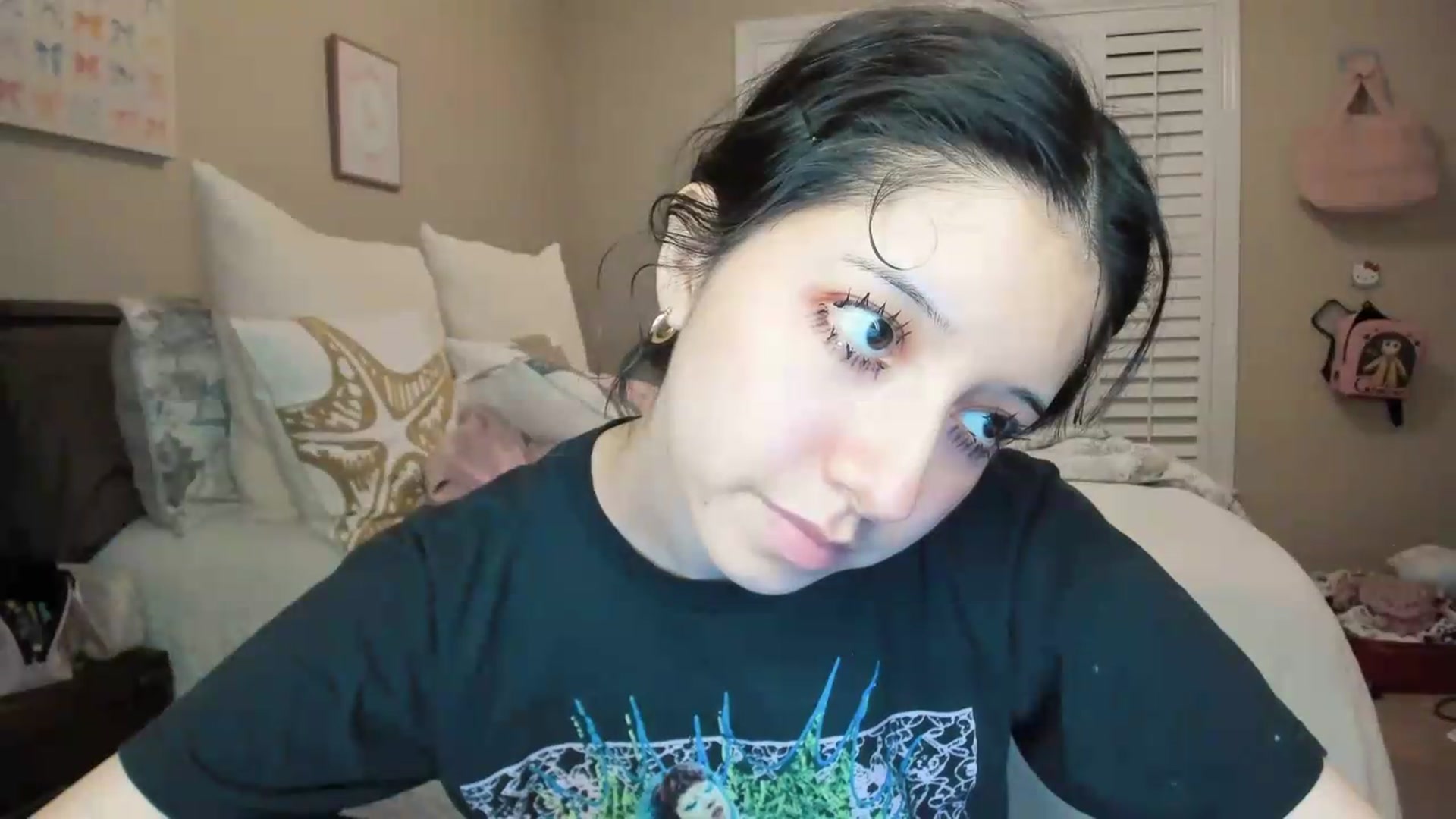 Gallery image thumbnail from Cherrycute666's myfreecams stream on, 07/16/2026, 06:36 image 4 of 20
