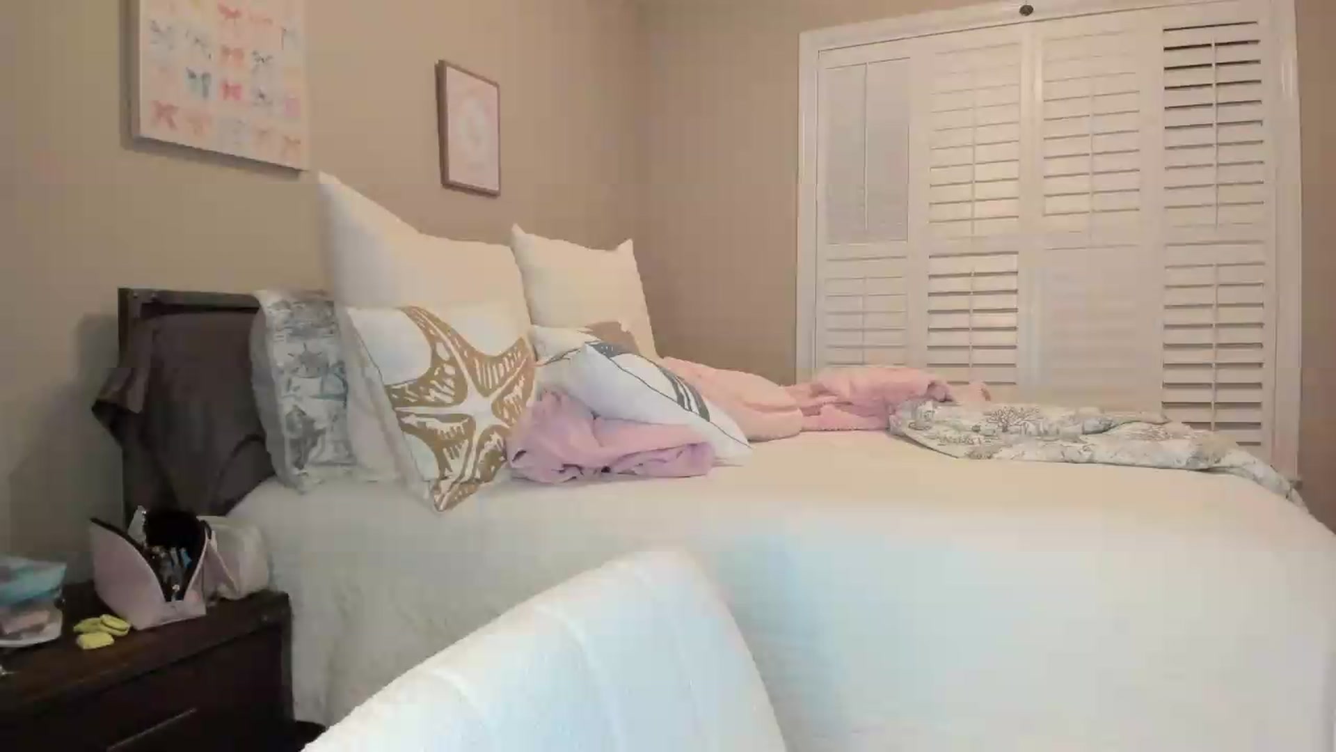 Gallery image thumbnail from Cherrycute666's myfreecams stream on, 07/16/2026, 06:36 image 16 of 20