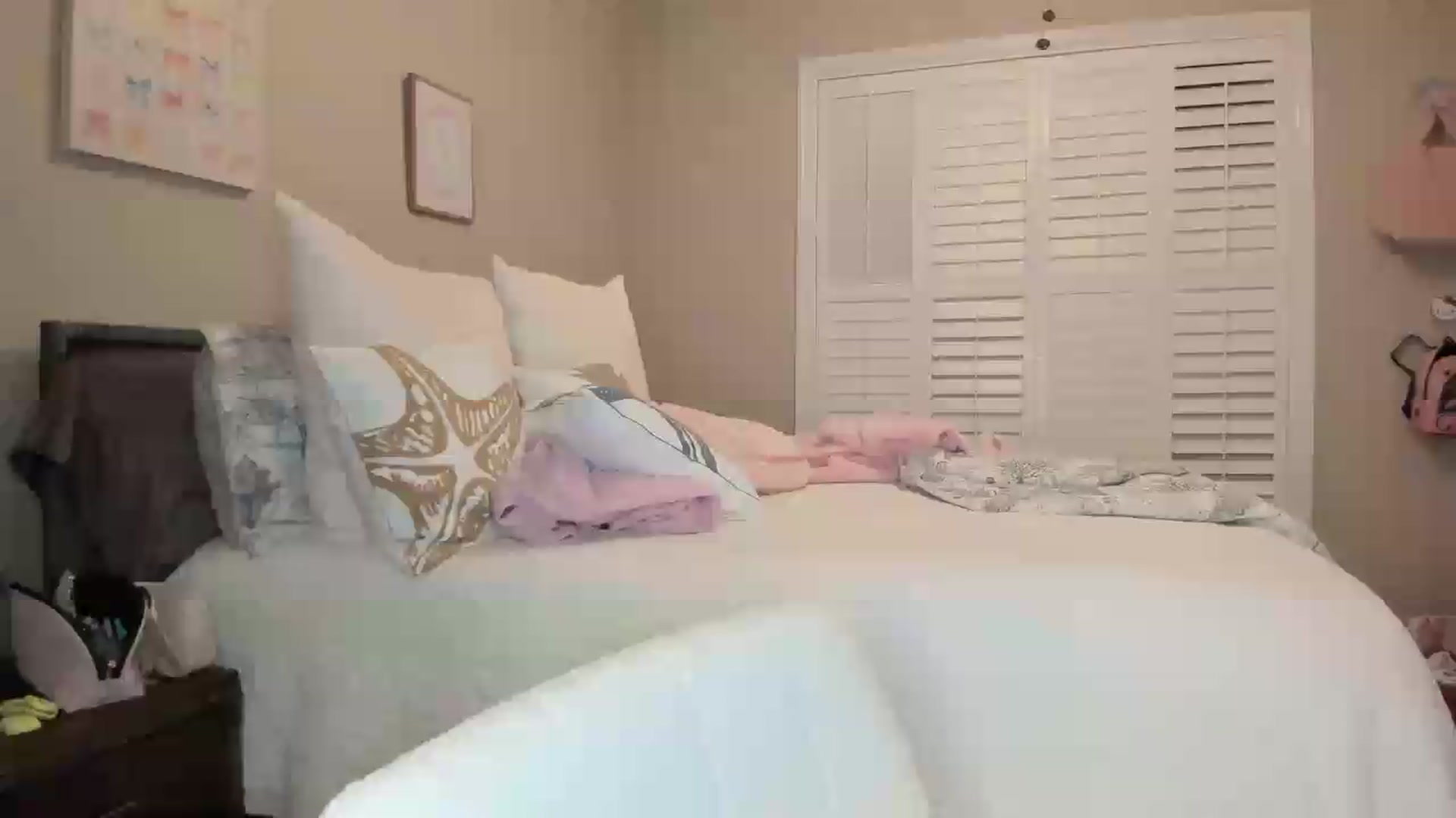 Gallery image thumbnail from Cherrycute666's myfreecams stream on, 07/16/2026, 06:36 image 2 of 20