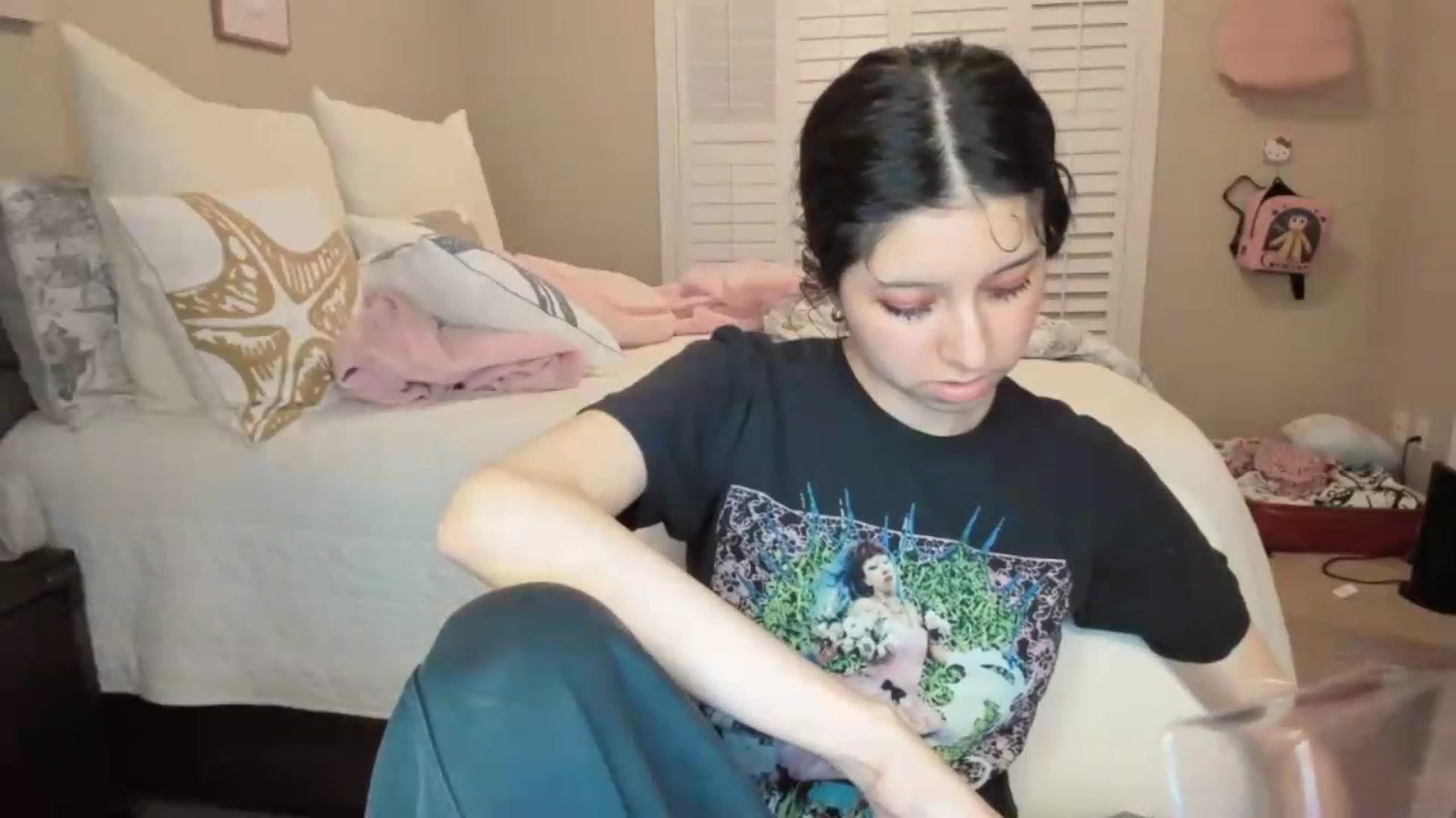 Gallery image thumbnail from Cherrycute666's myfreecams stream on, 07/16/2026, 06:36 image 5 of 20
