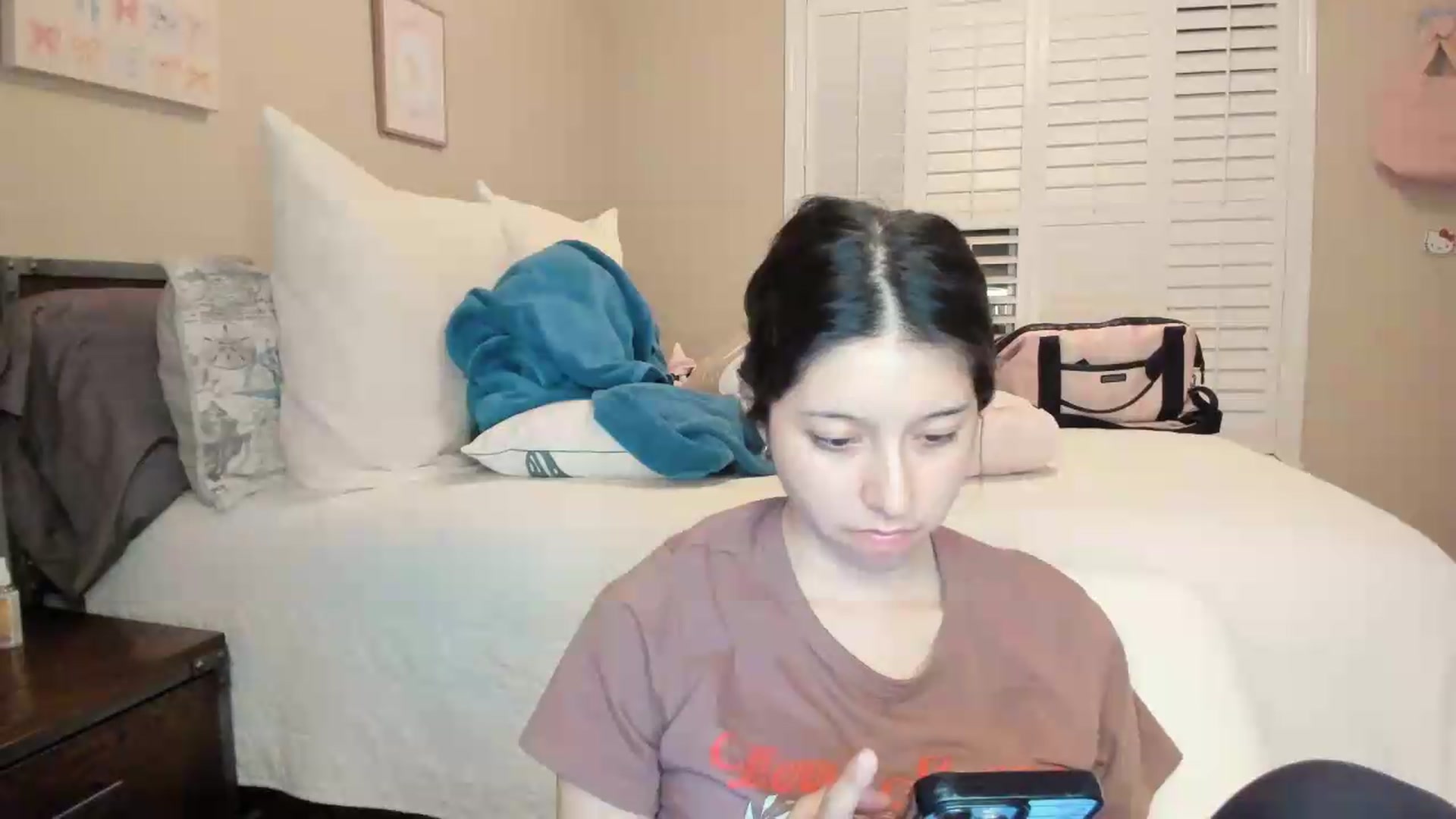 Gallery image thumbnail from Cherrycute666's myfreecams stream on, 07/19/2026, 06:13 image 13 of 20