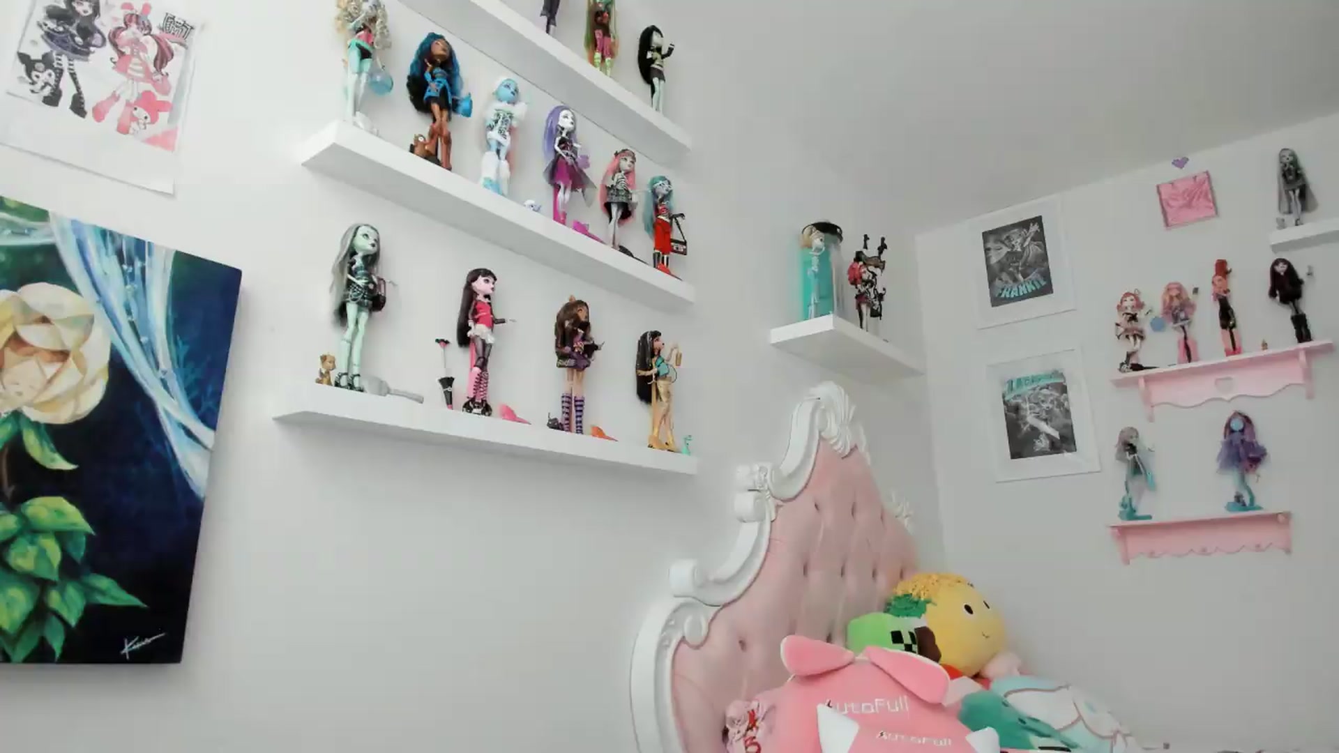 Gallery image thumbnail from Cherrycute666's myfreecams stream on, 07/27/2026, 24:59 image 13 of 20