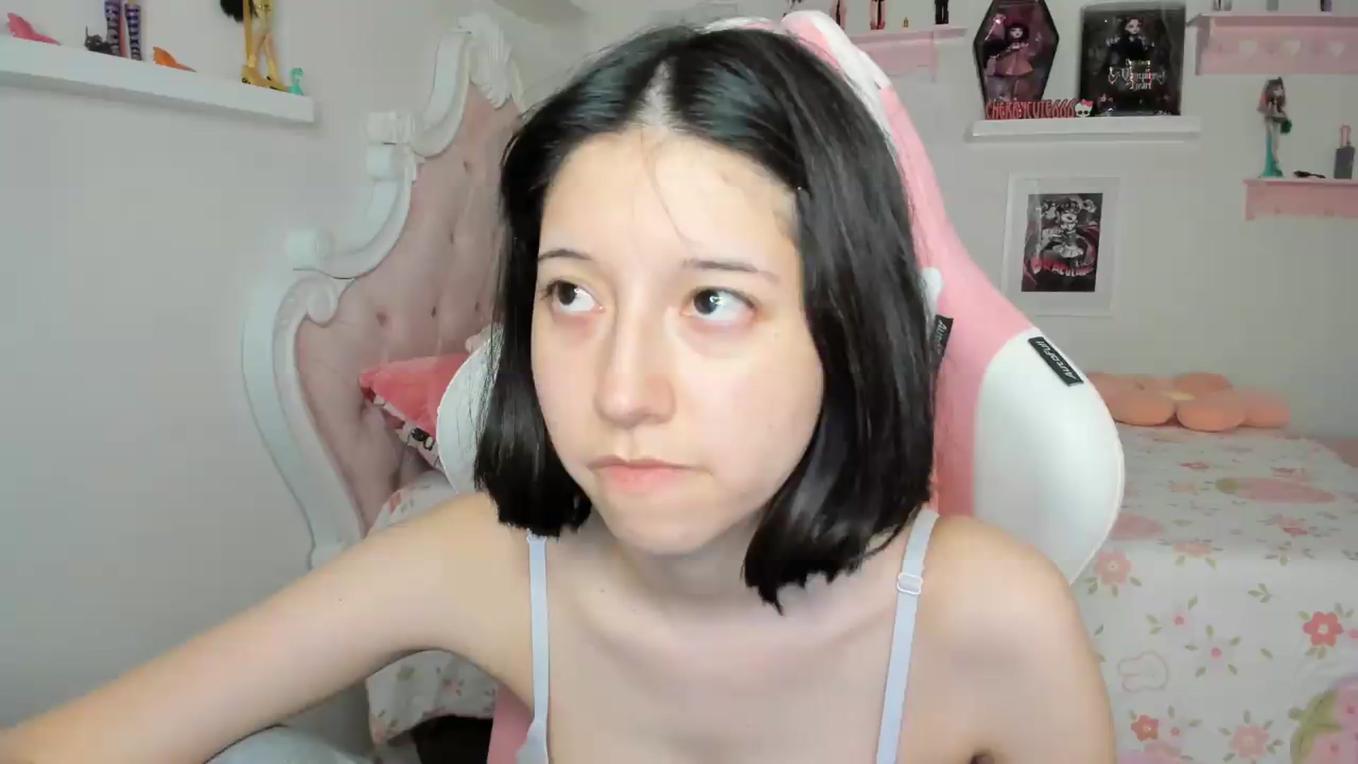 Gallery image thumbnail from Cherrycute666's myfreecams stream on, 07/30/2026, 08:05 image 10 of 20