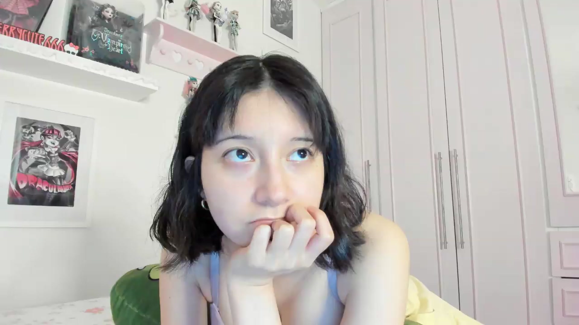 Gallery image thumbnail from Cherrycute666's myfreecams stream on, 07/30/2026, 09:38 image 11 of 20