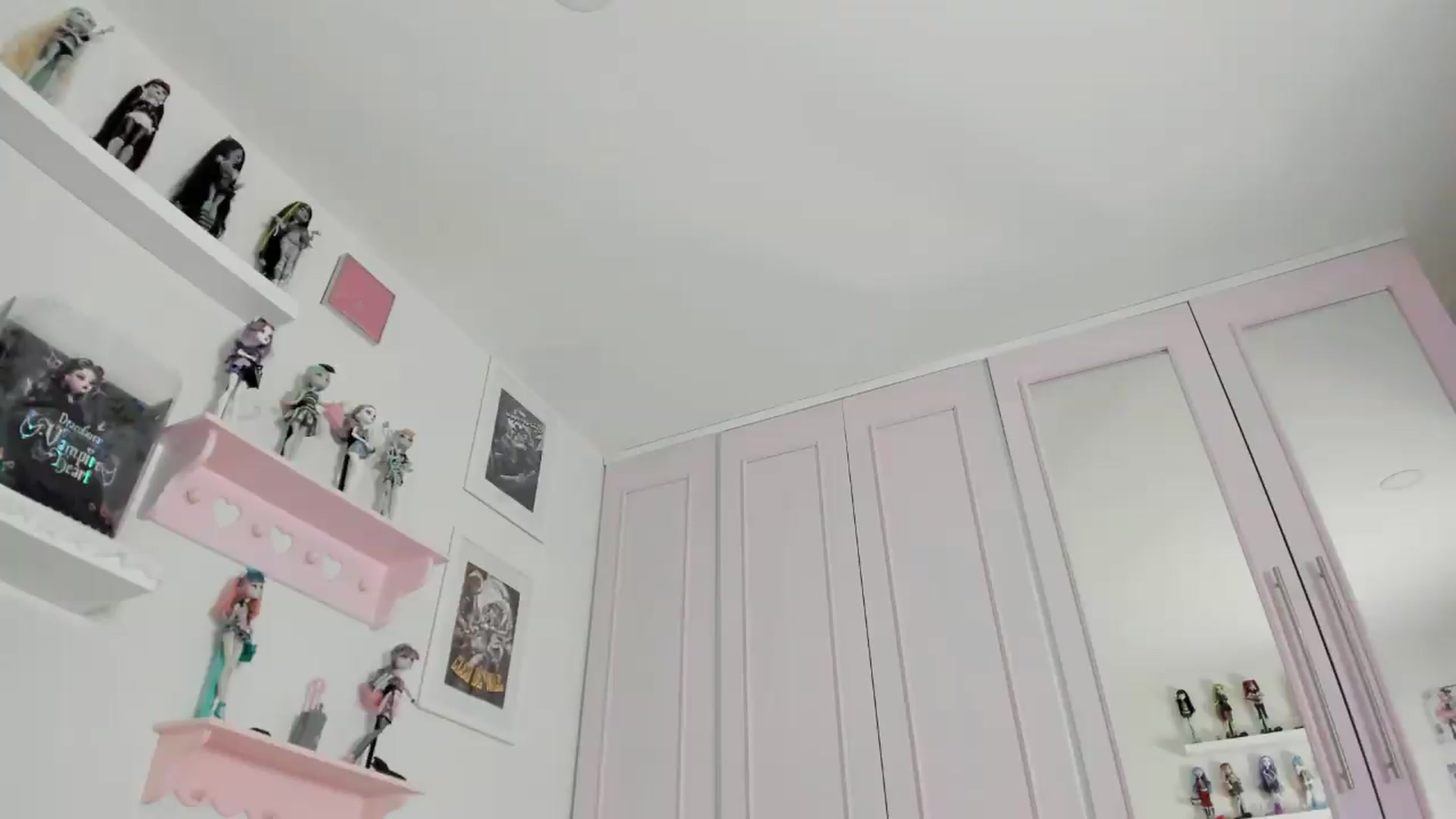 Gallery image thumbnail from Cherrycute666's myfreecams stream on, 07/30/2026, 09:38 image 4 of 20
