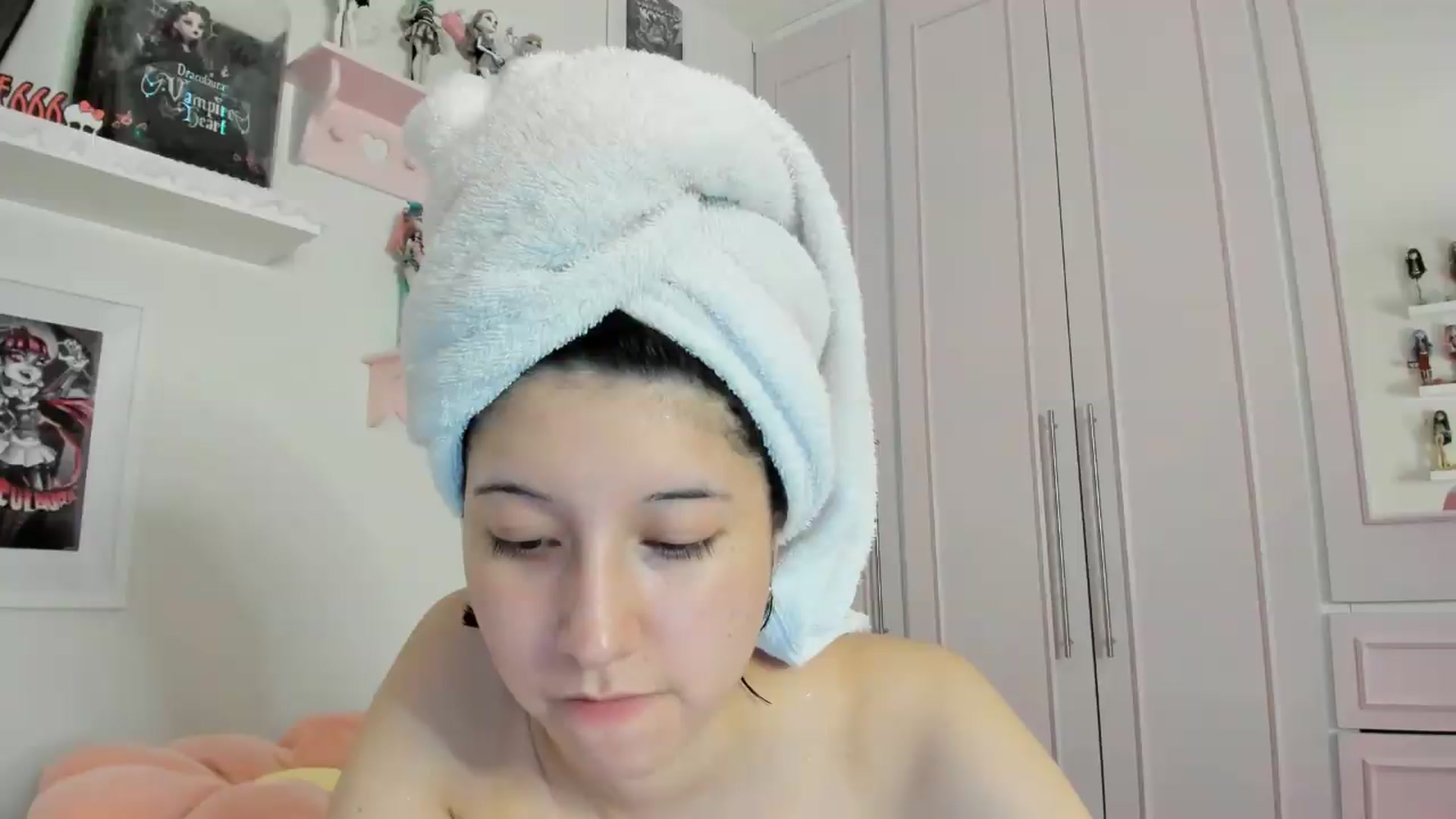 Gallery image thumbnail from Cherrycute666's myfreecams stream on, 07/30/2026, 09:38 image 2 of 20