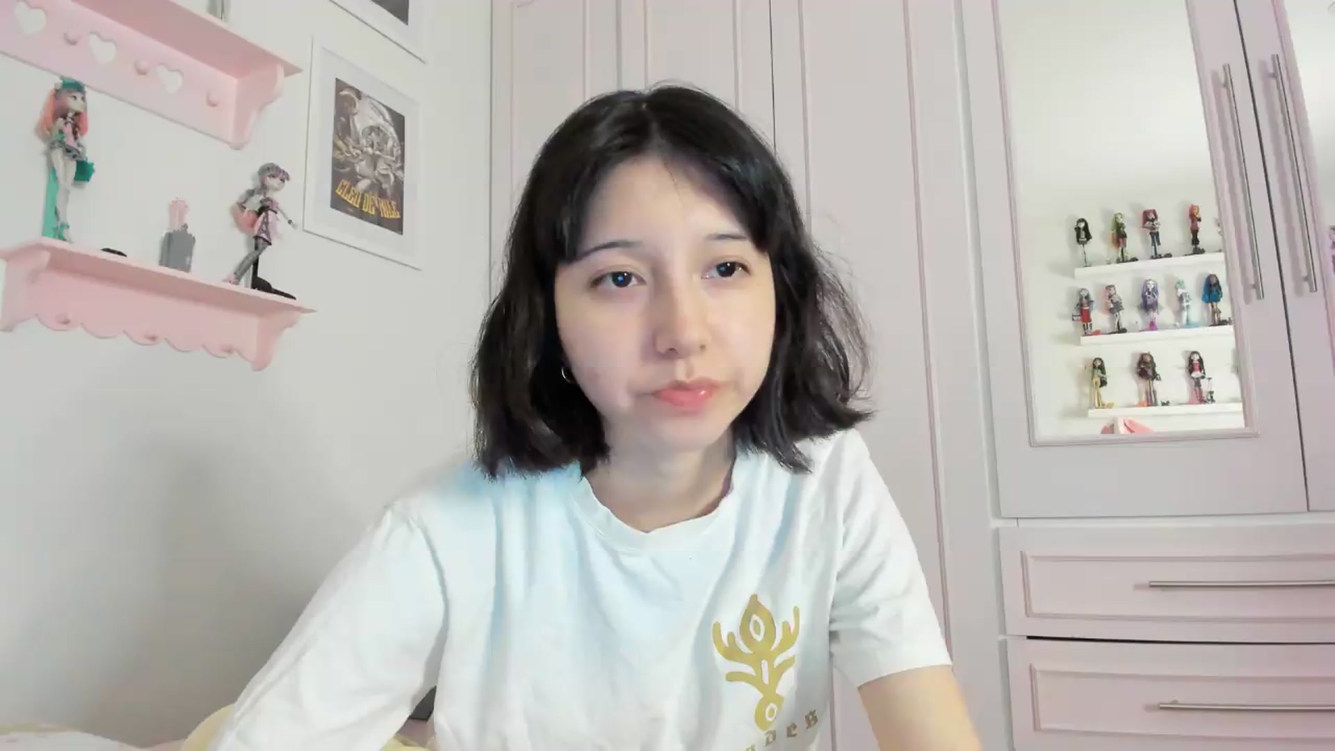 Gallery image thumbnail from Cherrycute666's myfreecams stream on, 07/30/2026, 09:38 image 19 of 20