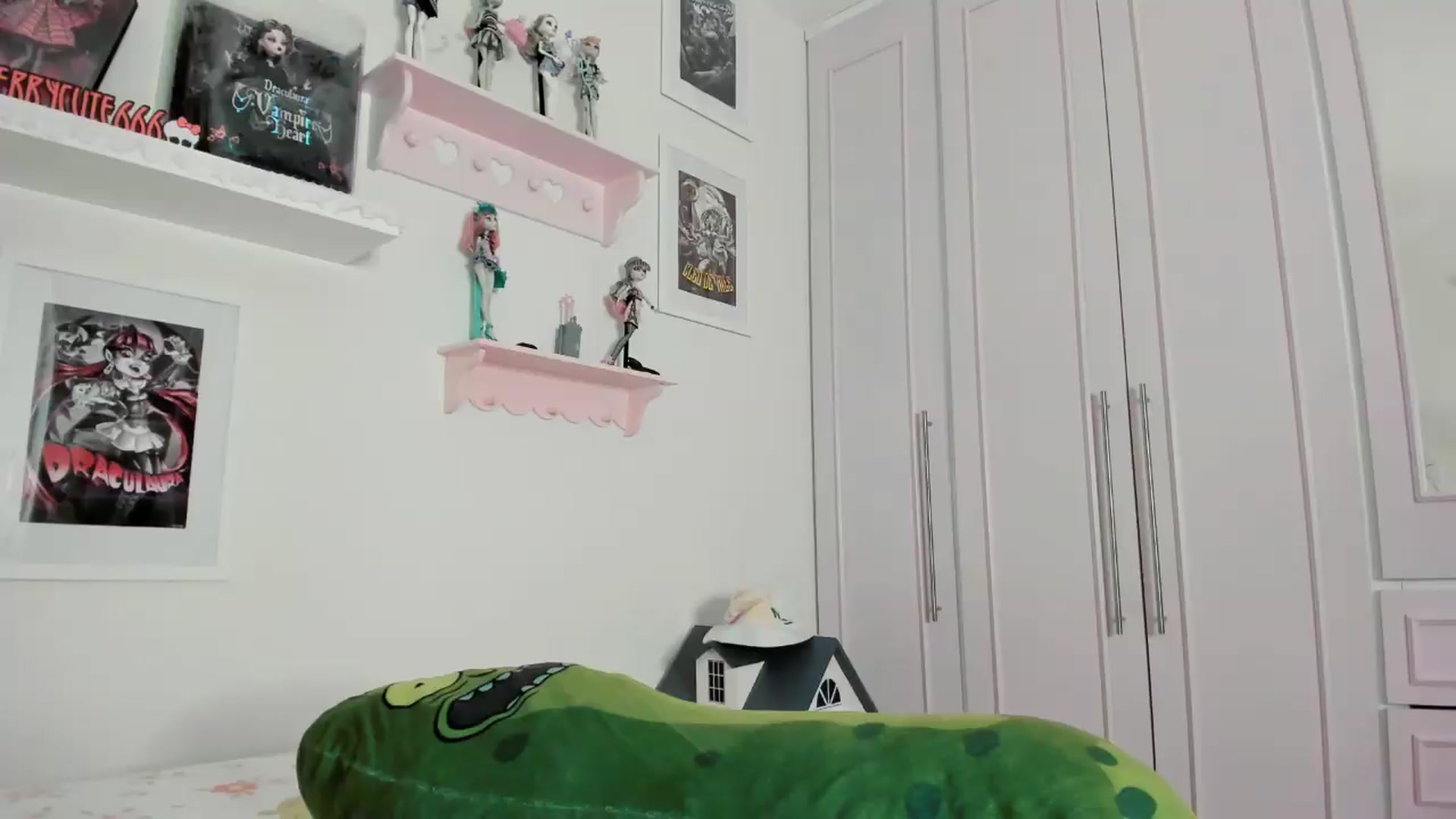Gallery image thumbnail from Cherrycute666's myfreecams stream on, 07/30/2026, 09:38 image 10 of 20