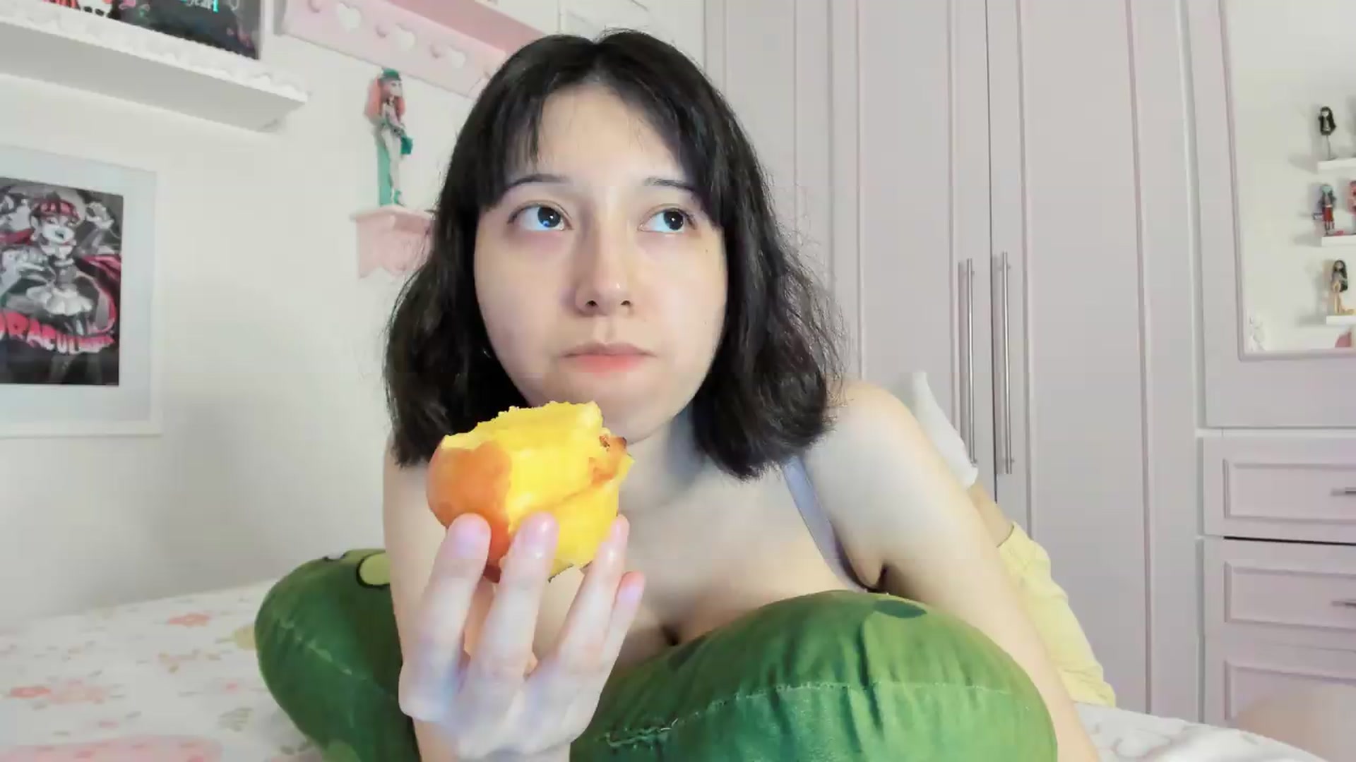 Gallery image thumbnail from Cherrycute666's myfreecams stream on, 07/30/2026, 09:38 image 16 of 20