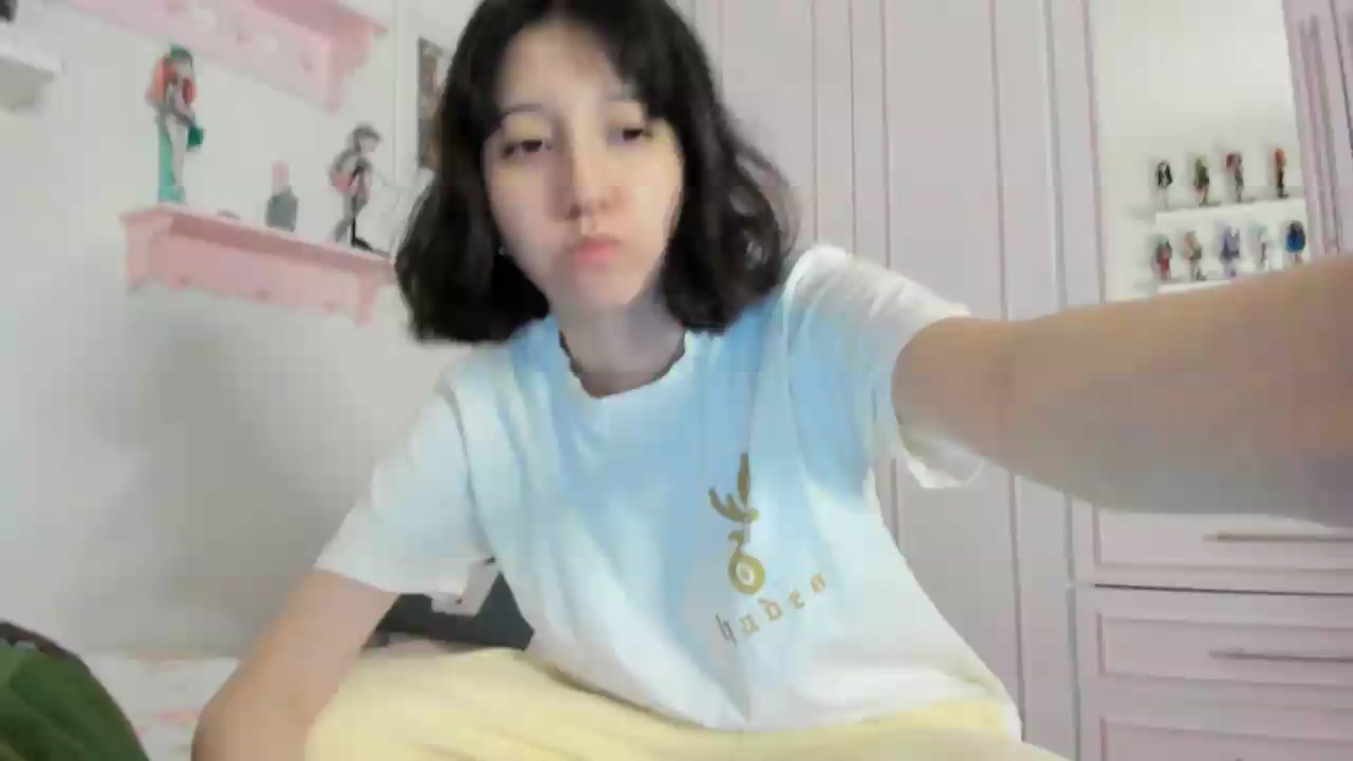 Gallery image thumbnail from Cherrycute666's myfreecams stream on, 07/30/2026, 09:38 image 18 of 20