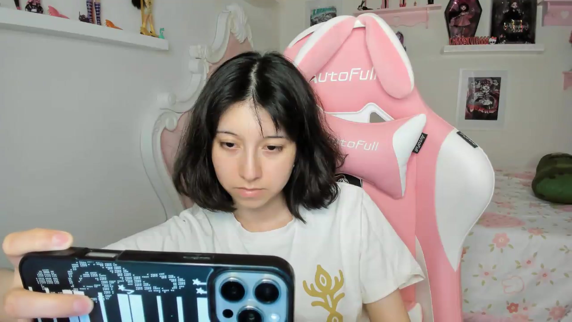 Gallery image thumbnail from Cherrycute666's myfreecams stream on, 07/30/2026, 11:20 image 20 of 20