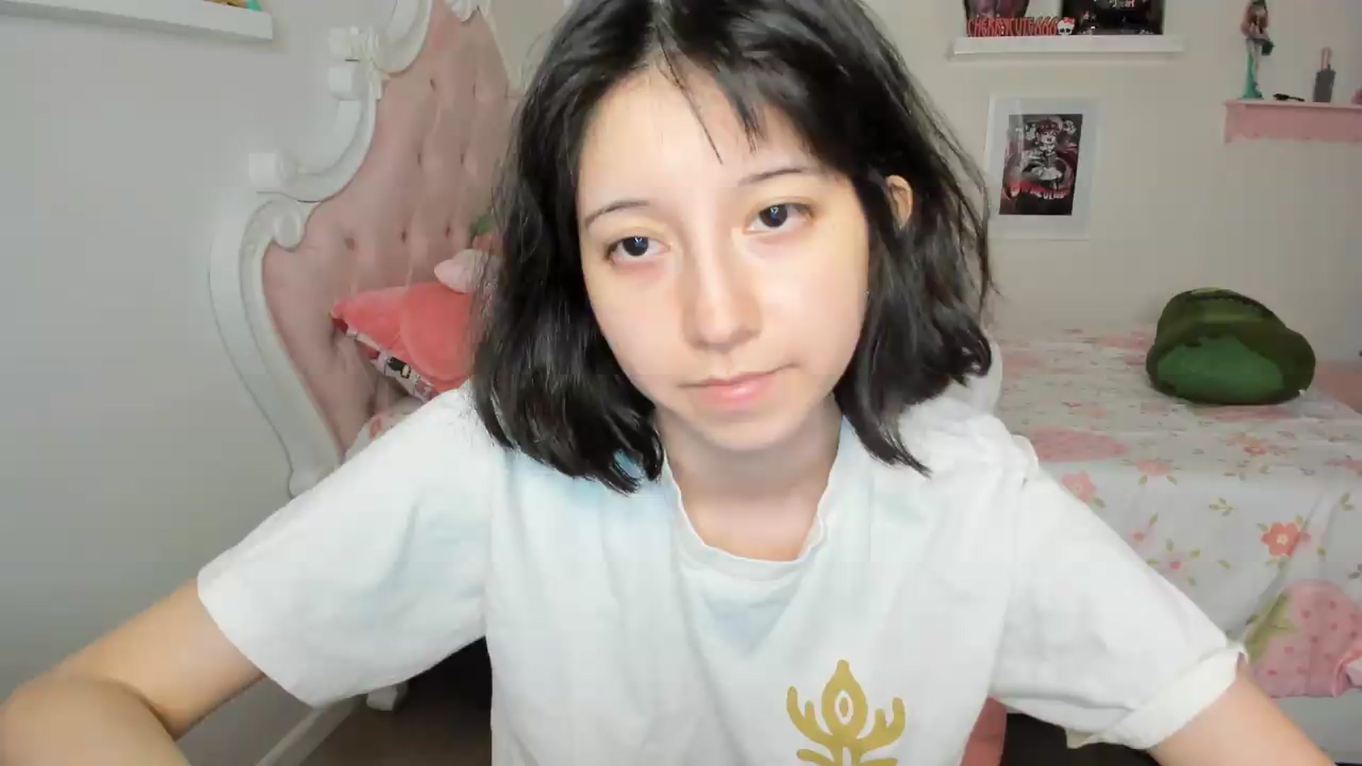 Gallery image thumbnail from Cherrycute666's myfreecams stream on, 07/30/2026, 11:20 image 11 of 20