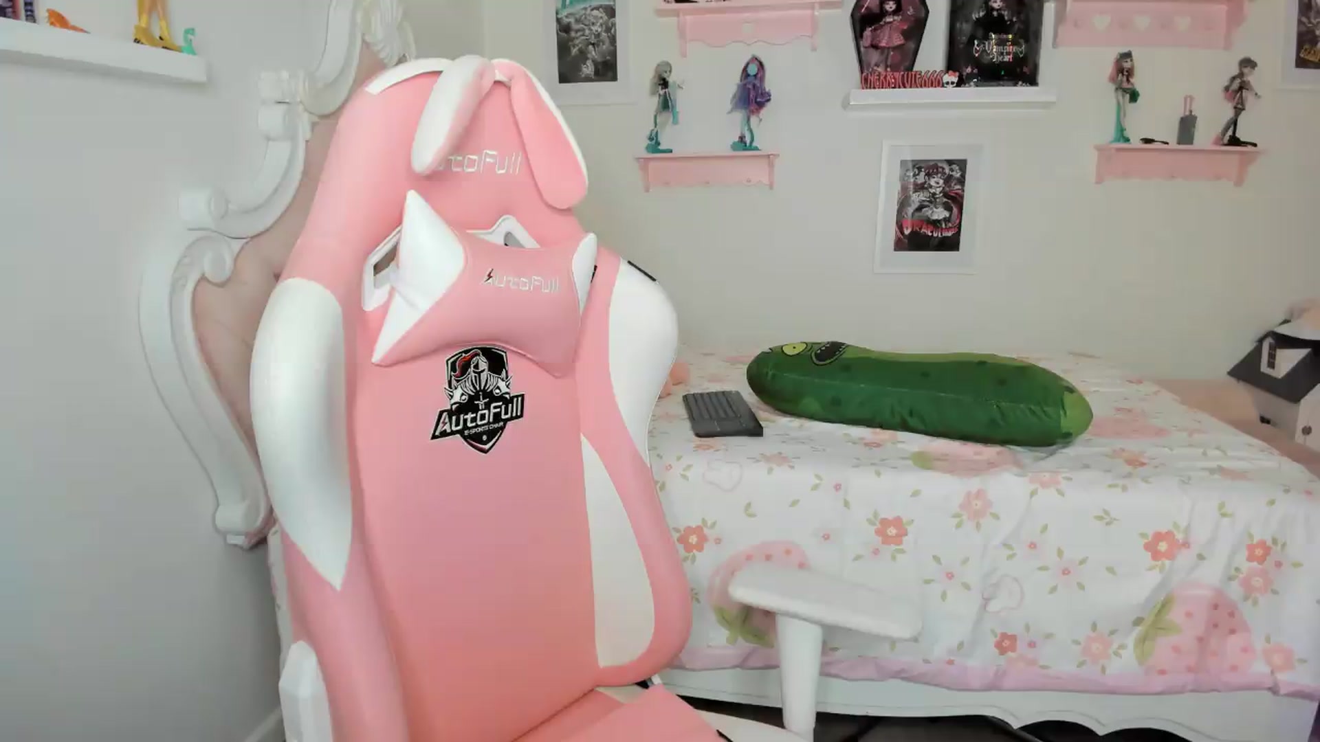 Gallery image thumbnail from Cherrycute666's myfreecams stream on, 07/31/2026, 03:40 image 20 of 20